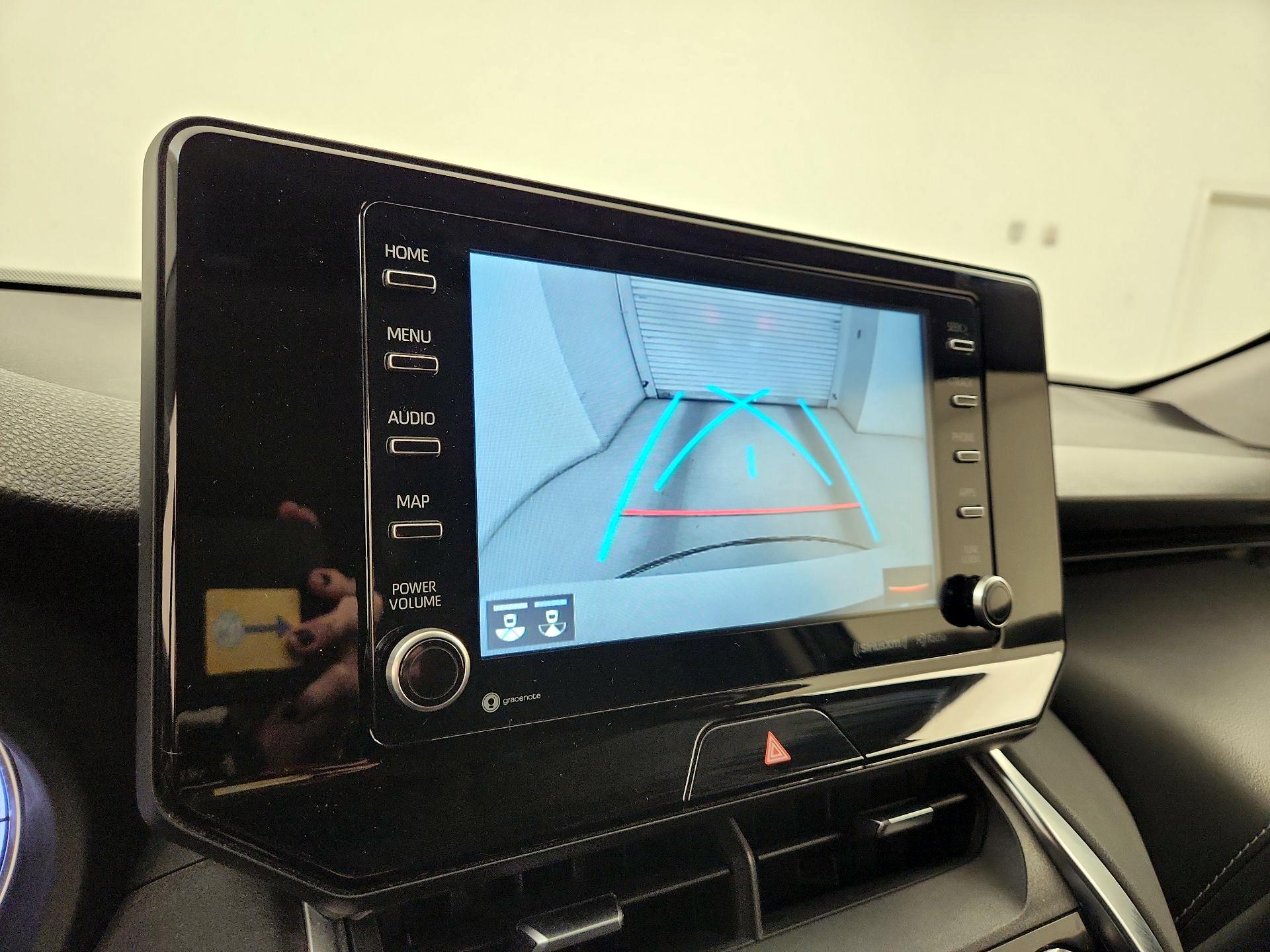 Thumbnail: 2021 Toyota Venza - 13