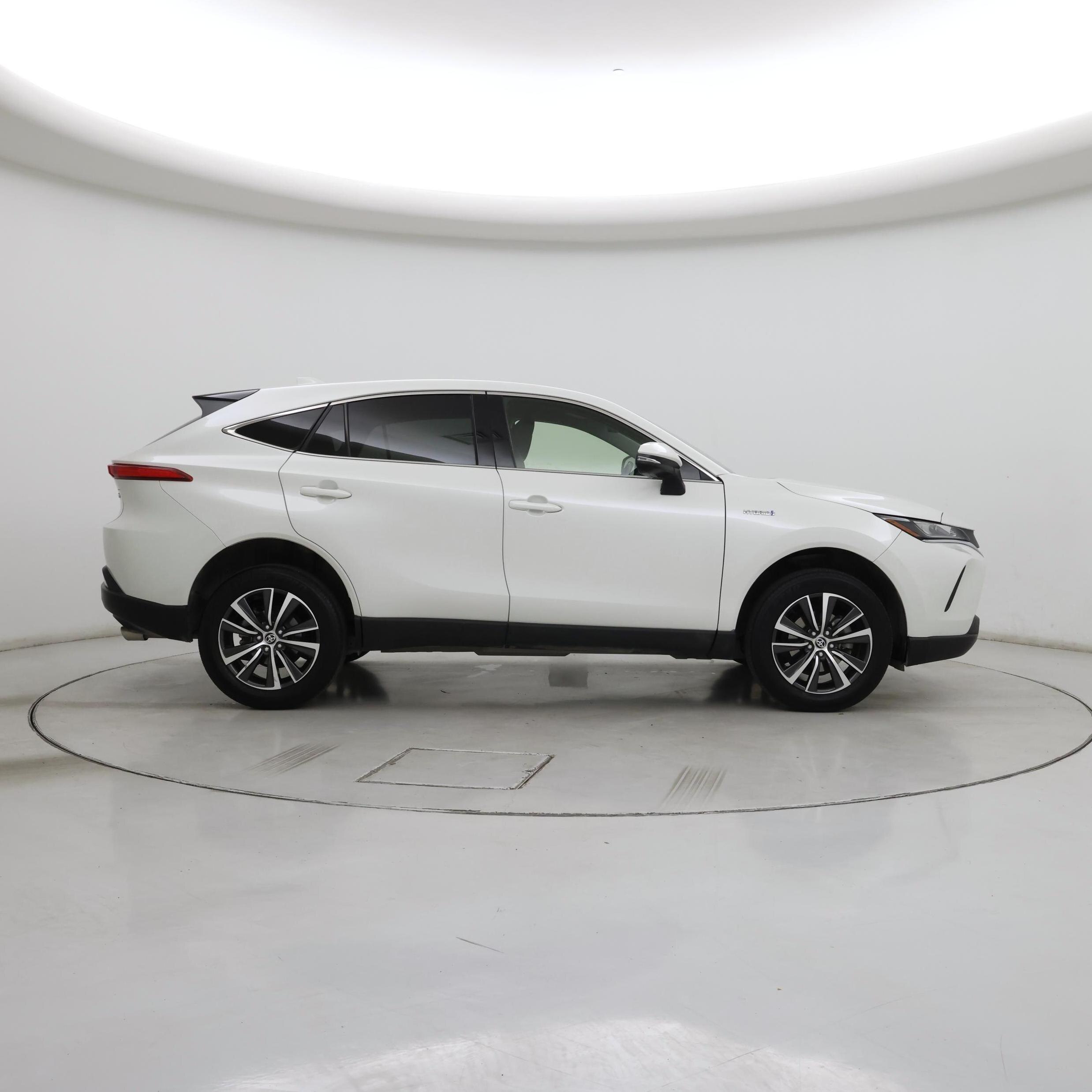 Thumbnail: 2021 Toyota Venza - 7