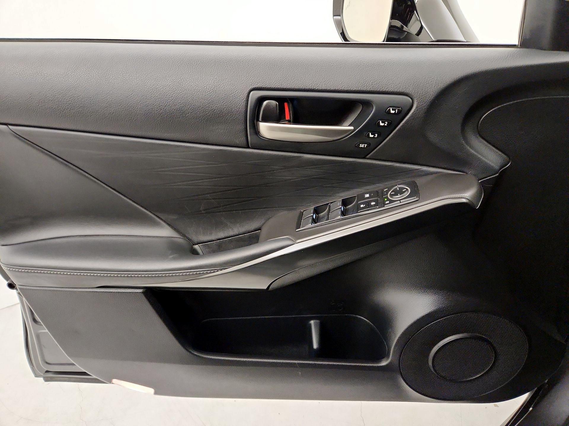 Thumbnail: 2024 Lexus IS - 12