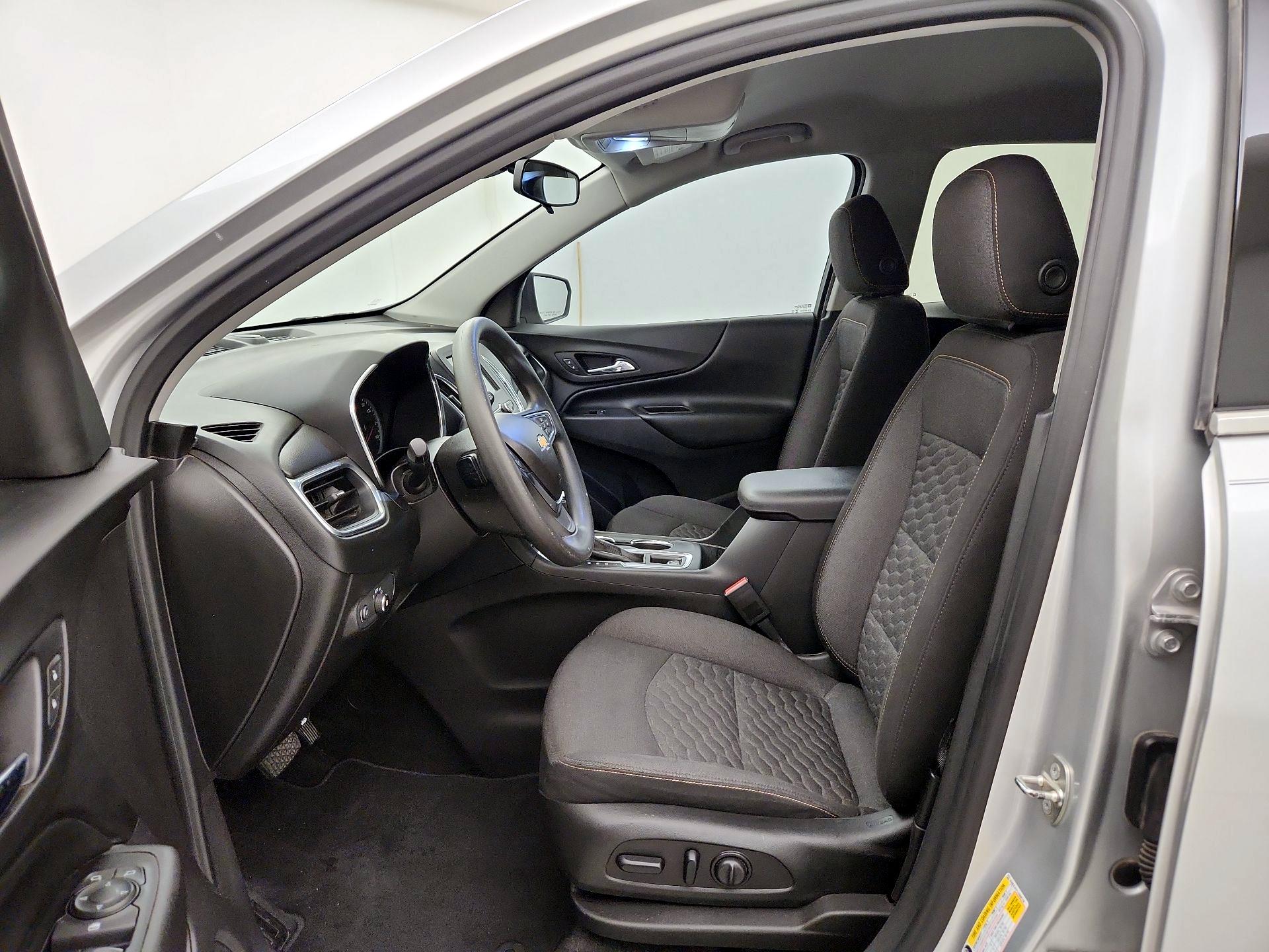 Thumbnail: 2018 Chevrolet Equinox - 11