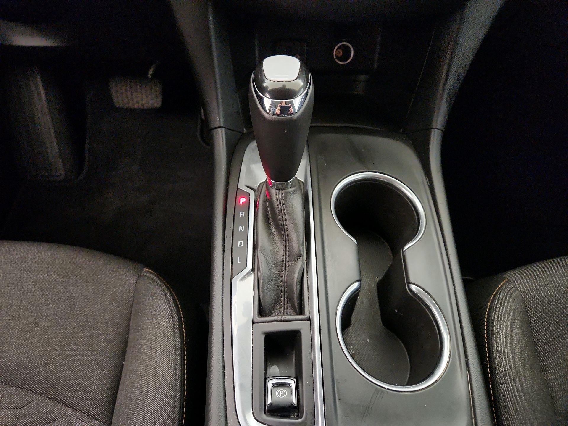 Thumbnail: 2018 Chevrolet Equinox - 17