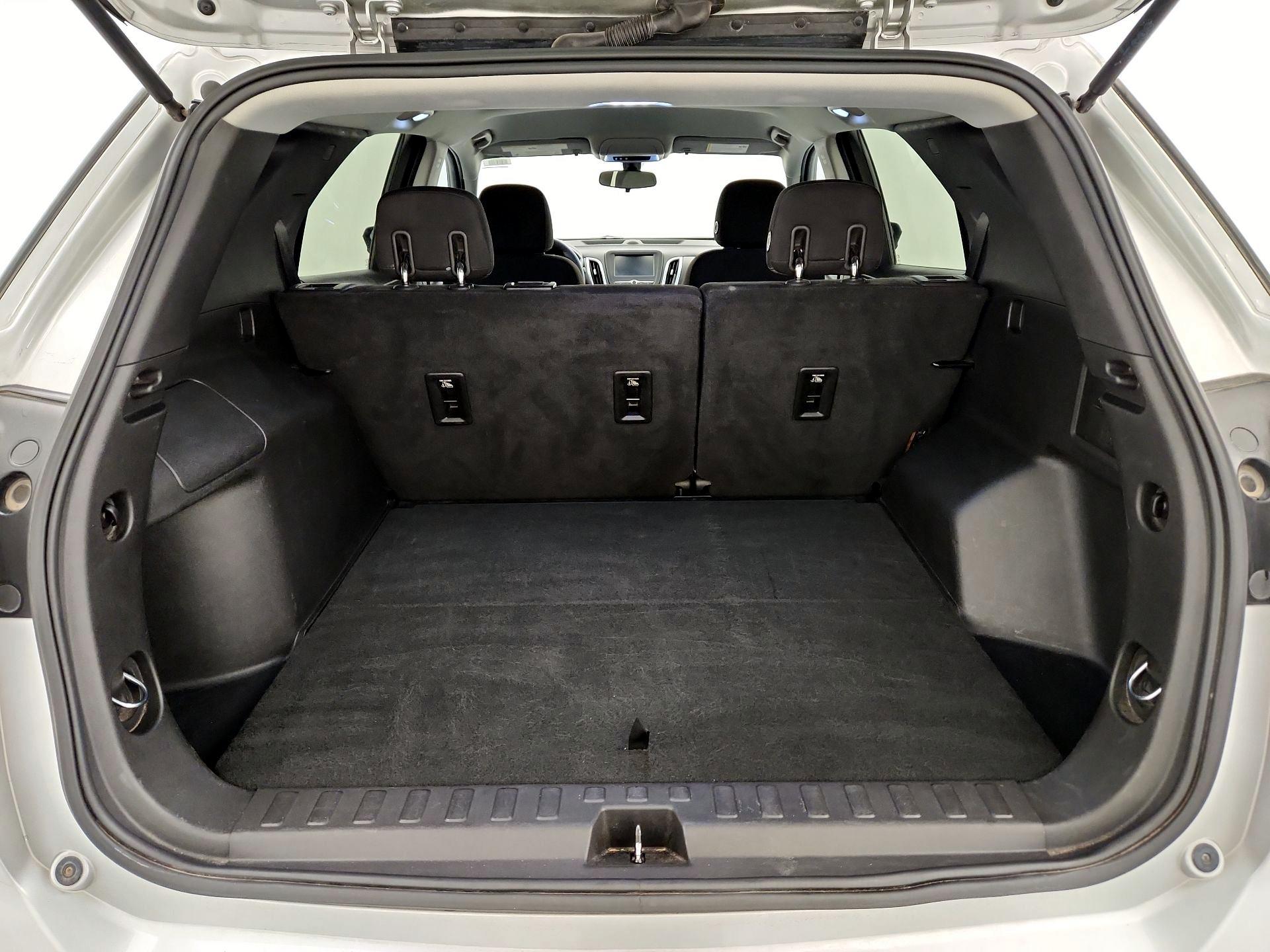 Thumbnail: 2018 Chevrolet Equinox - 20