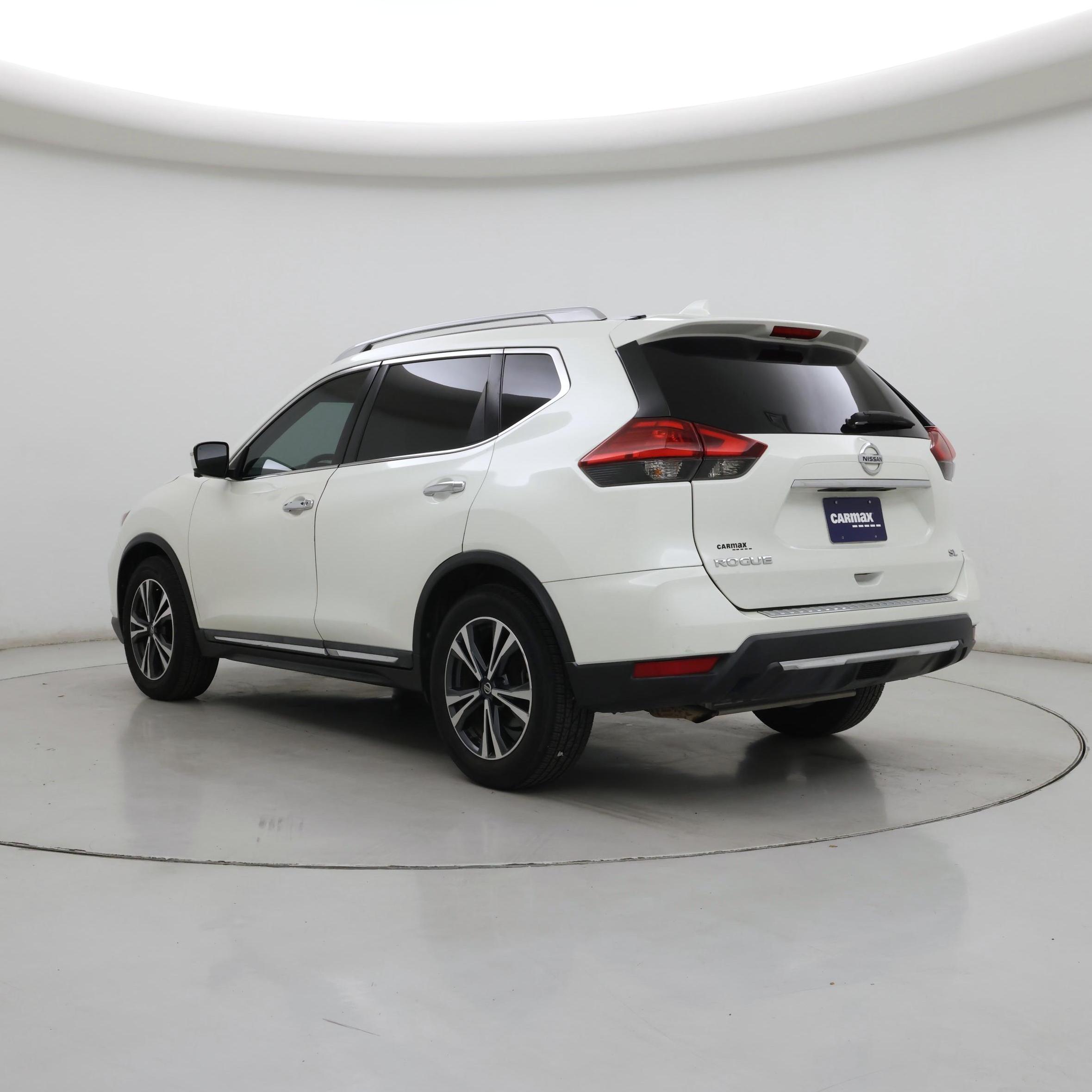 Thumbnail: 2017 Nissan Rogue - 2