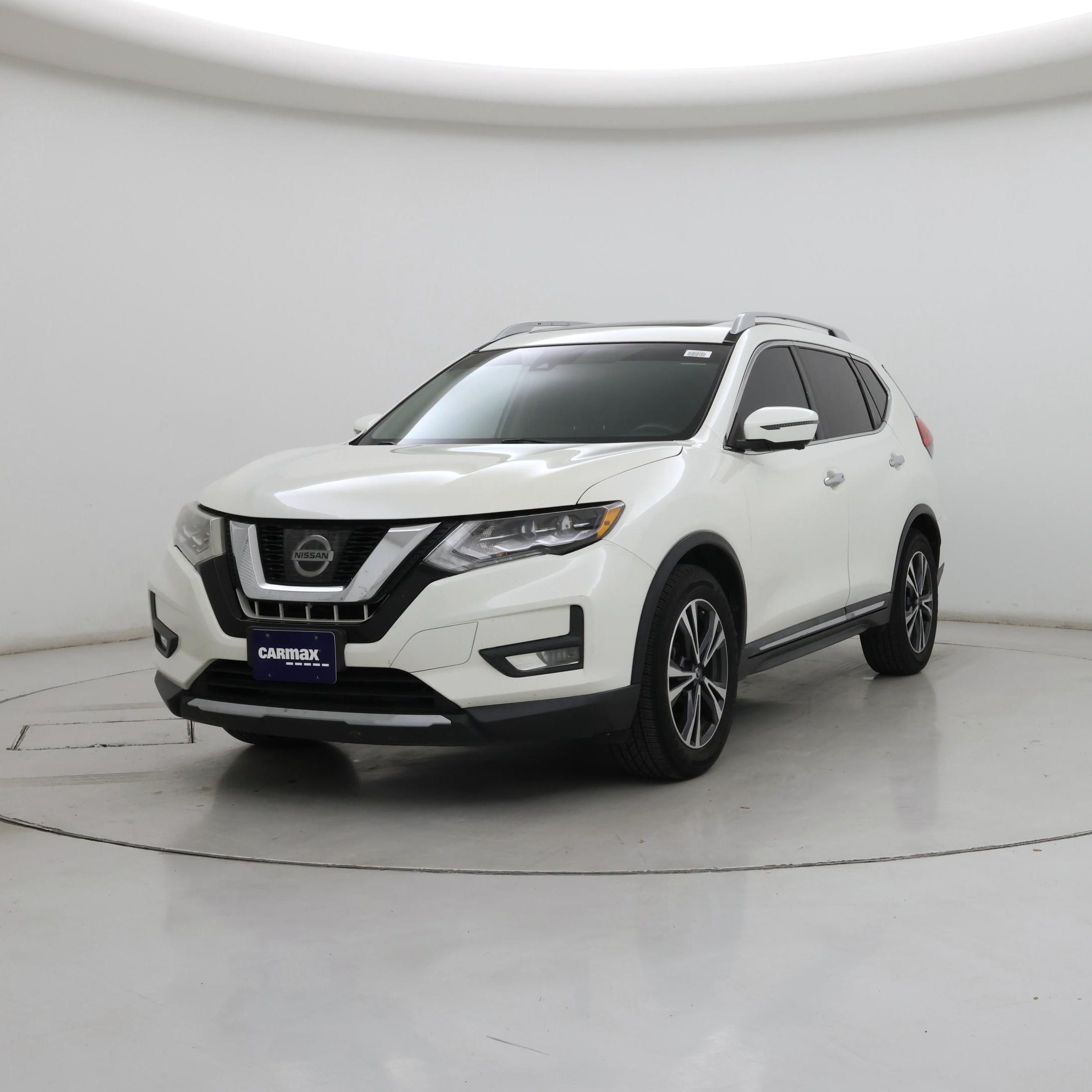 Thumbnail: 2017 Nissan Rogue - 4