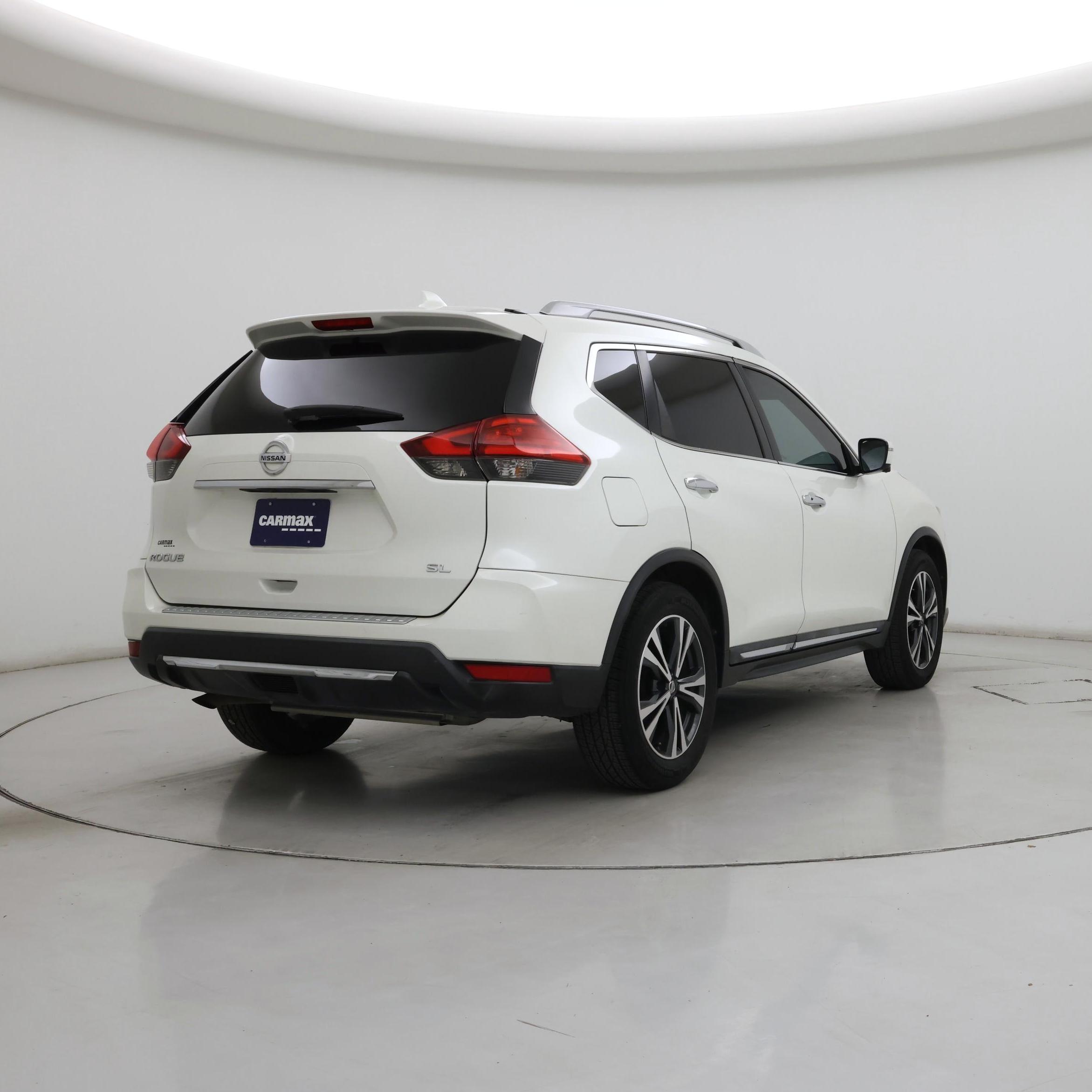 Thumbnail: 2017 Nissan Rogue - 8