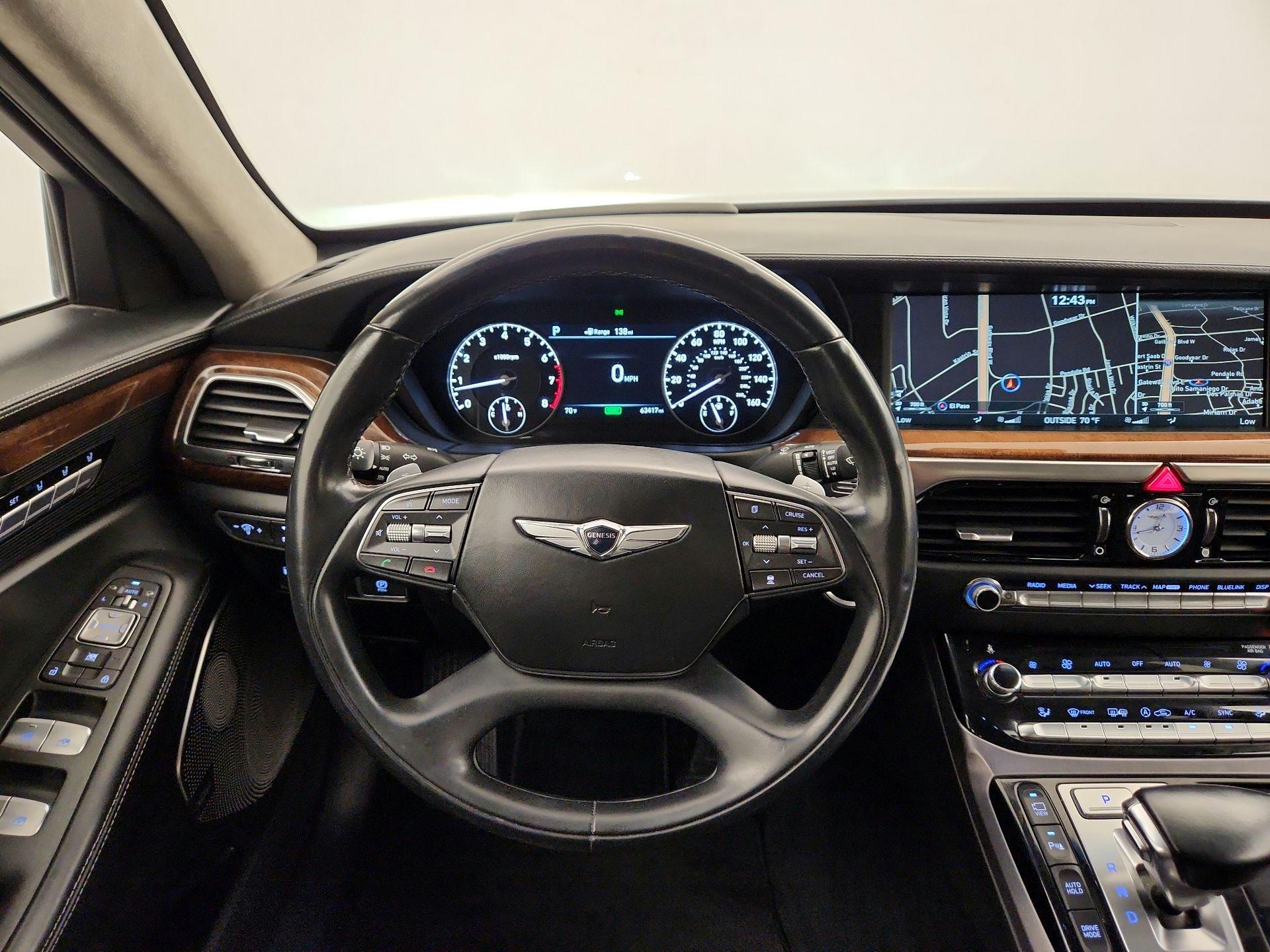 Thumbnail: 2019 Genesis G90 - 10