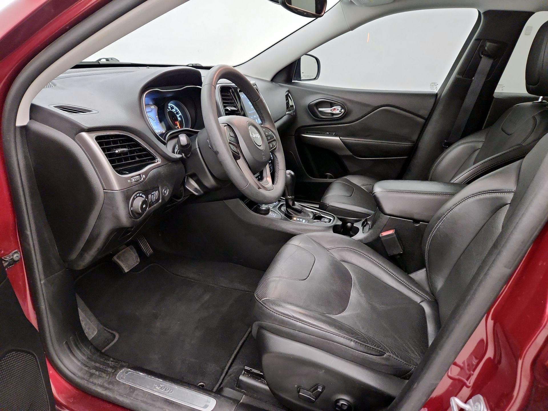 Thumbnail: 2021 Jeep Cherokee - 11