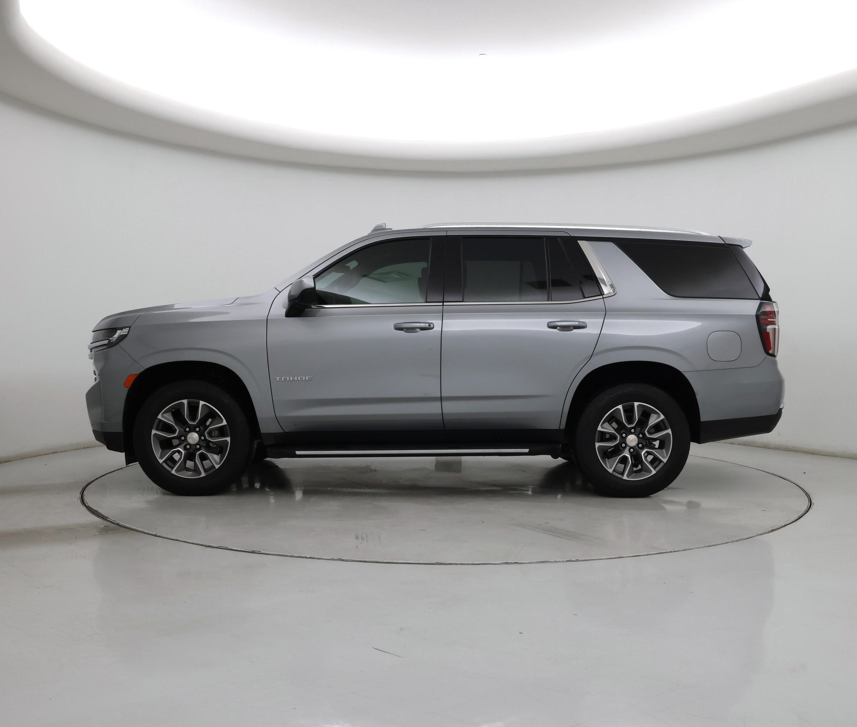 Thumbnail: 2024 Chevrolet Tahoe - 3