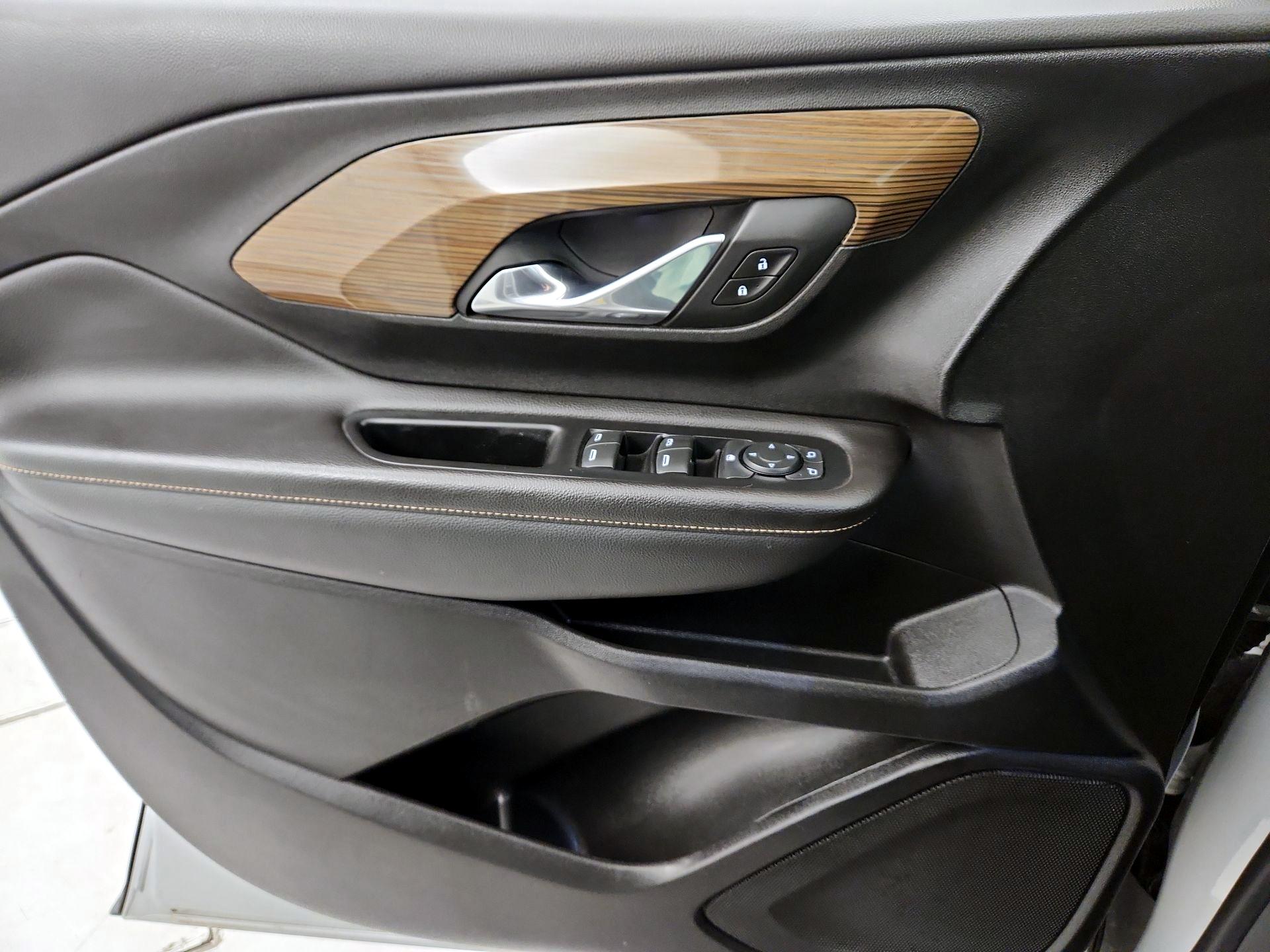 Thumbnail: 2020 GMC Terrain - 12