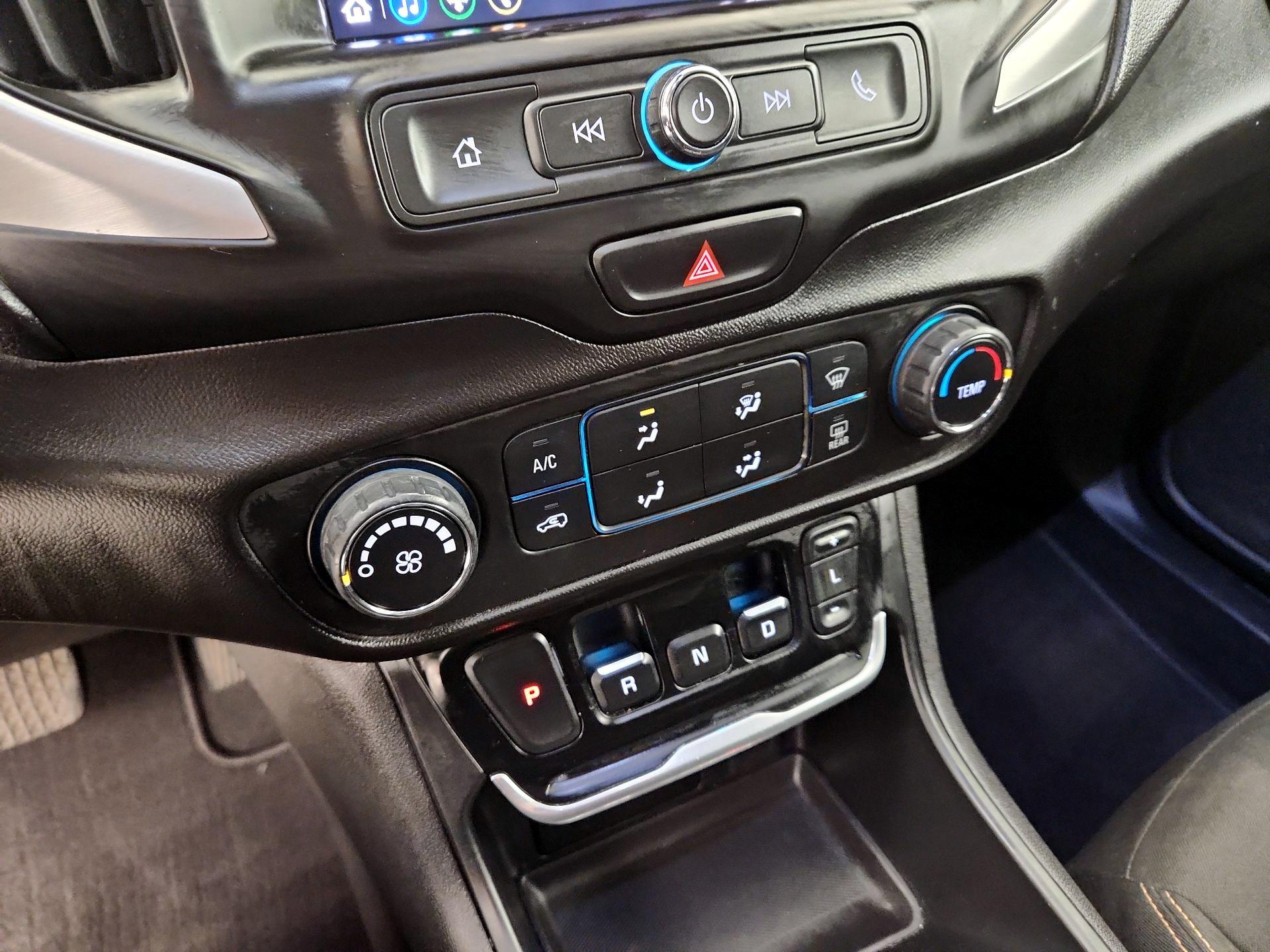 Thumbnail: 2020 GMC Terrain - 16