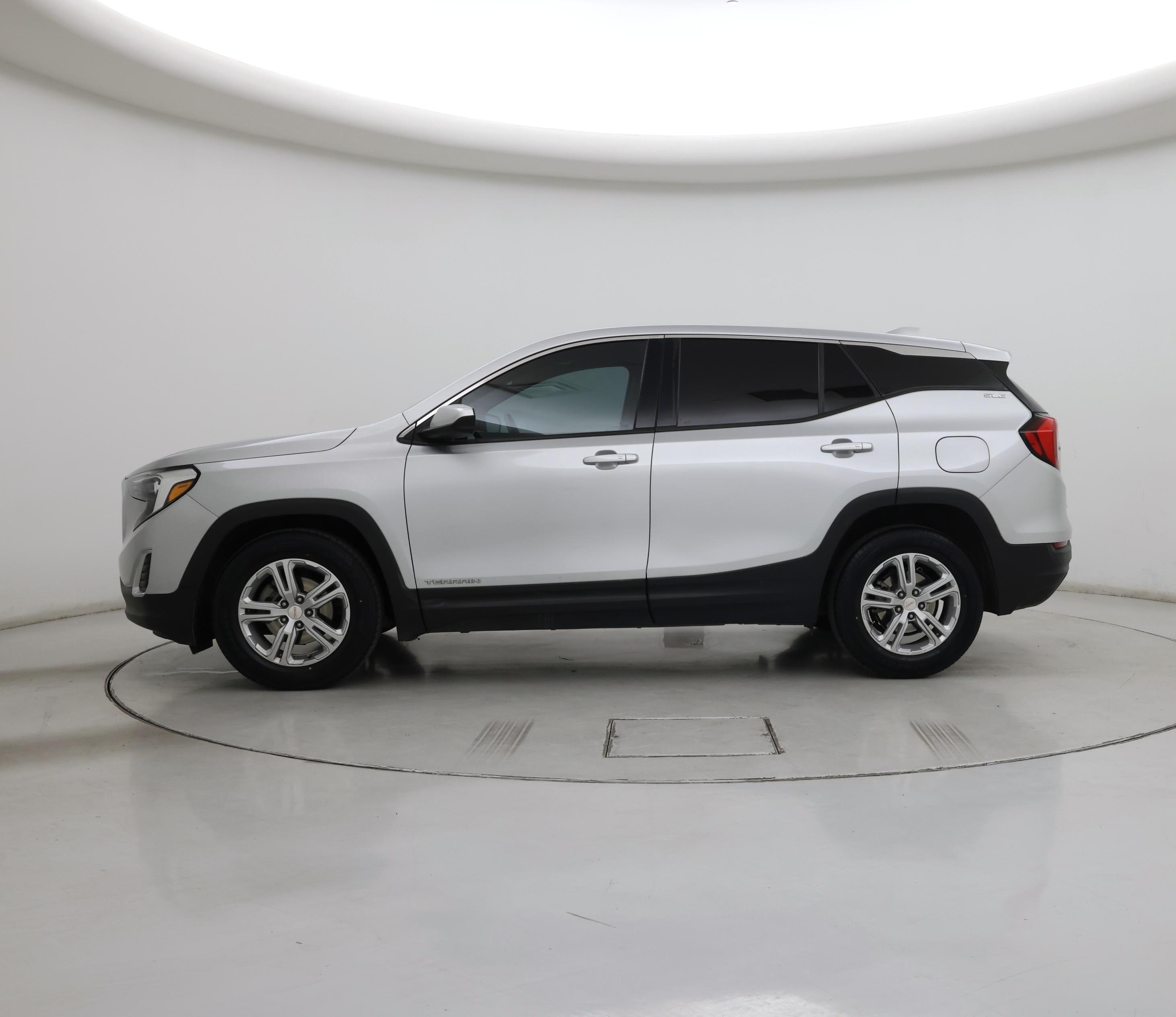 Thumbnail: 2020 GMC Terrain - 3