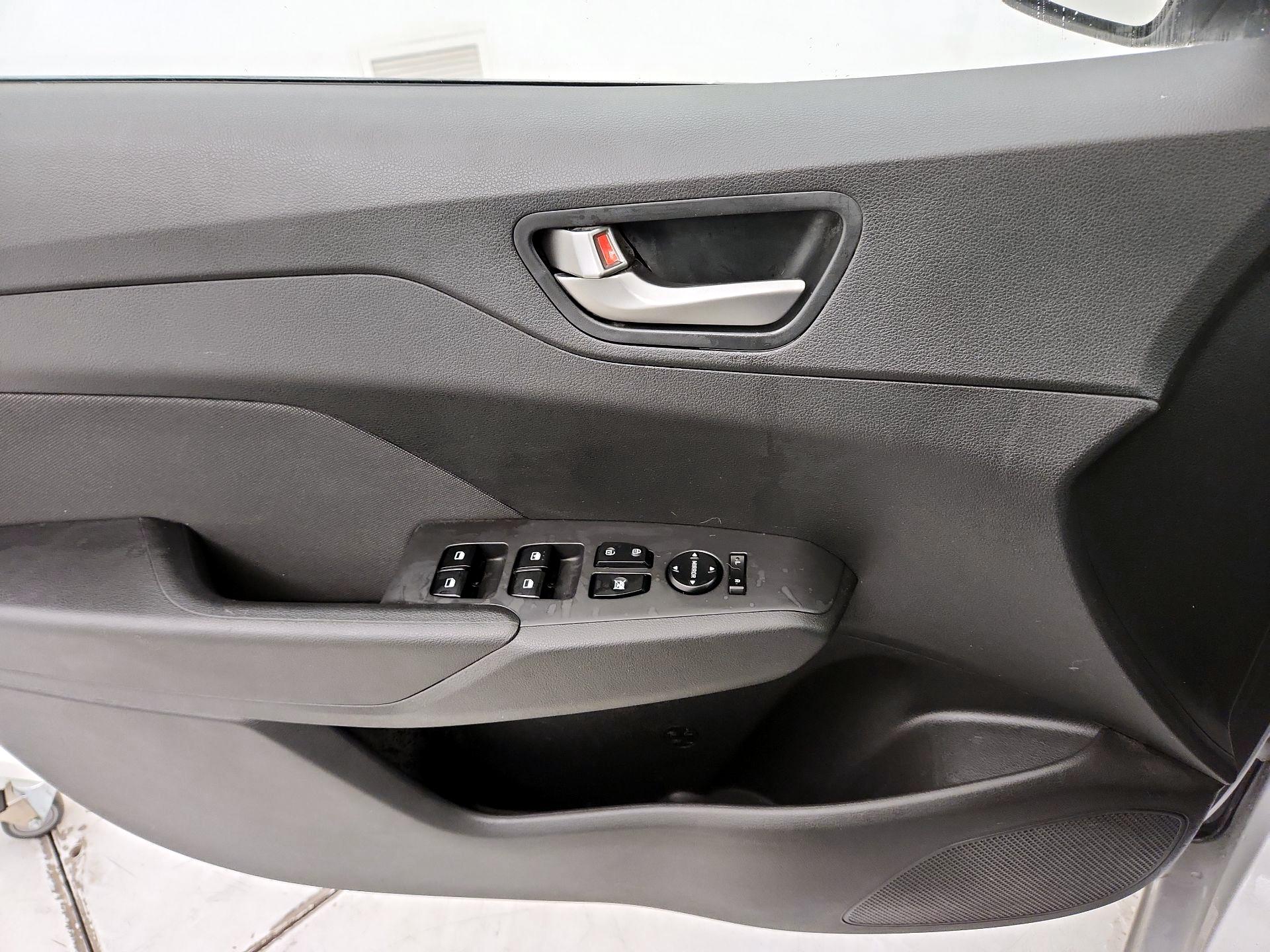 Thumbnail: 2019 Hyundai Accent - 12