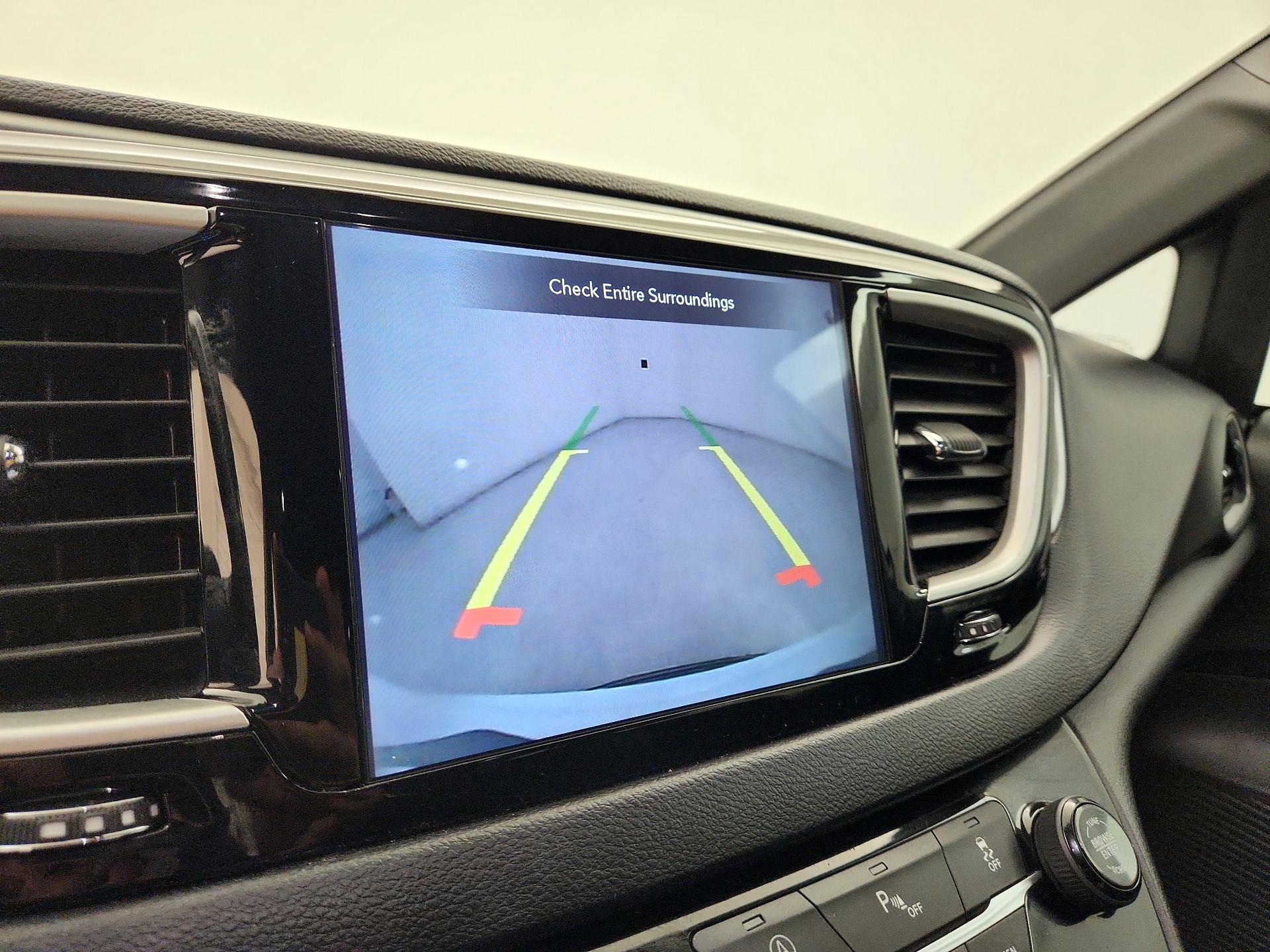 Thumbnail: 2020 Chrysler Pacifica - 15