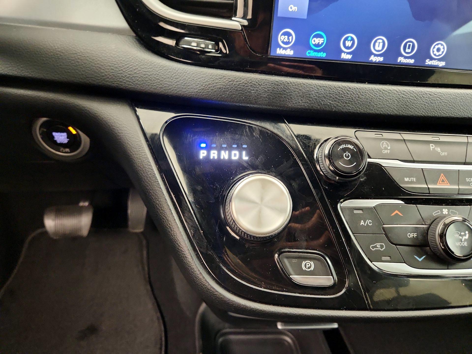 Thumbnail: 2020 Chrysler Pacifica - 18