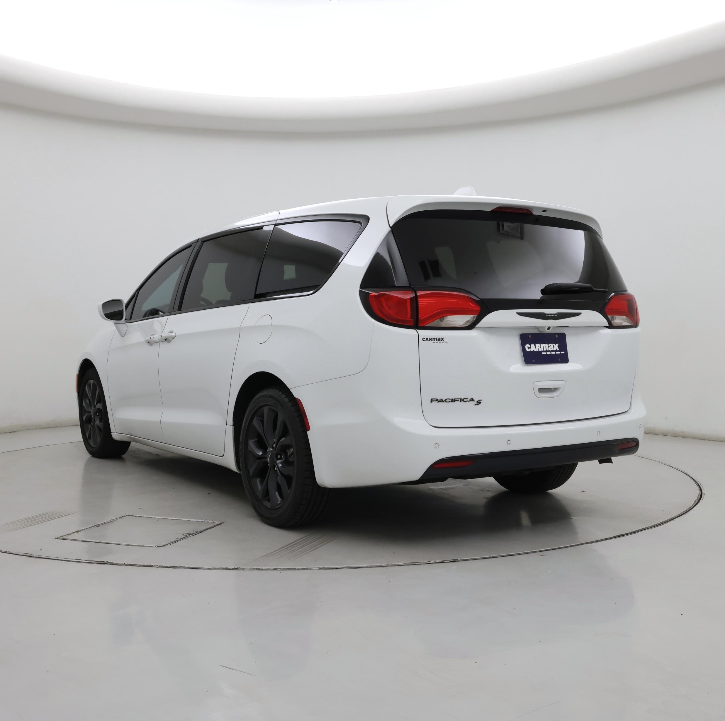 Thumbnail: 2020 Chrysler Pacifica - 2