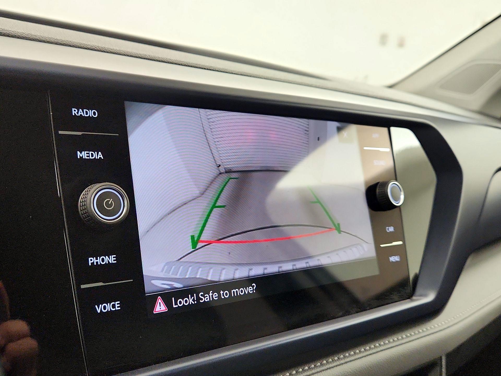 Thumbnail: 2024 Volkswagen Taos - 14