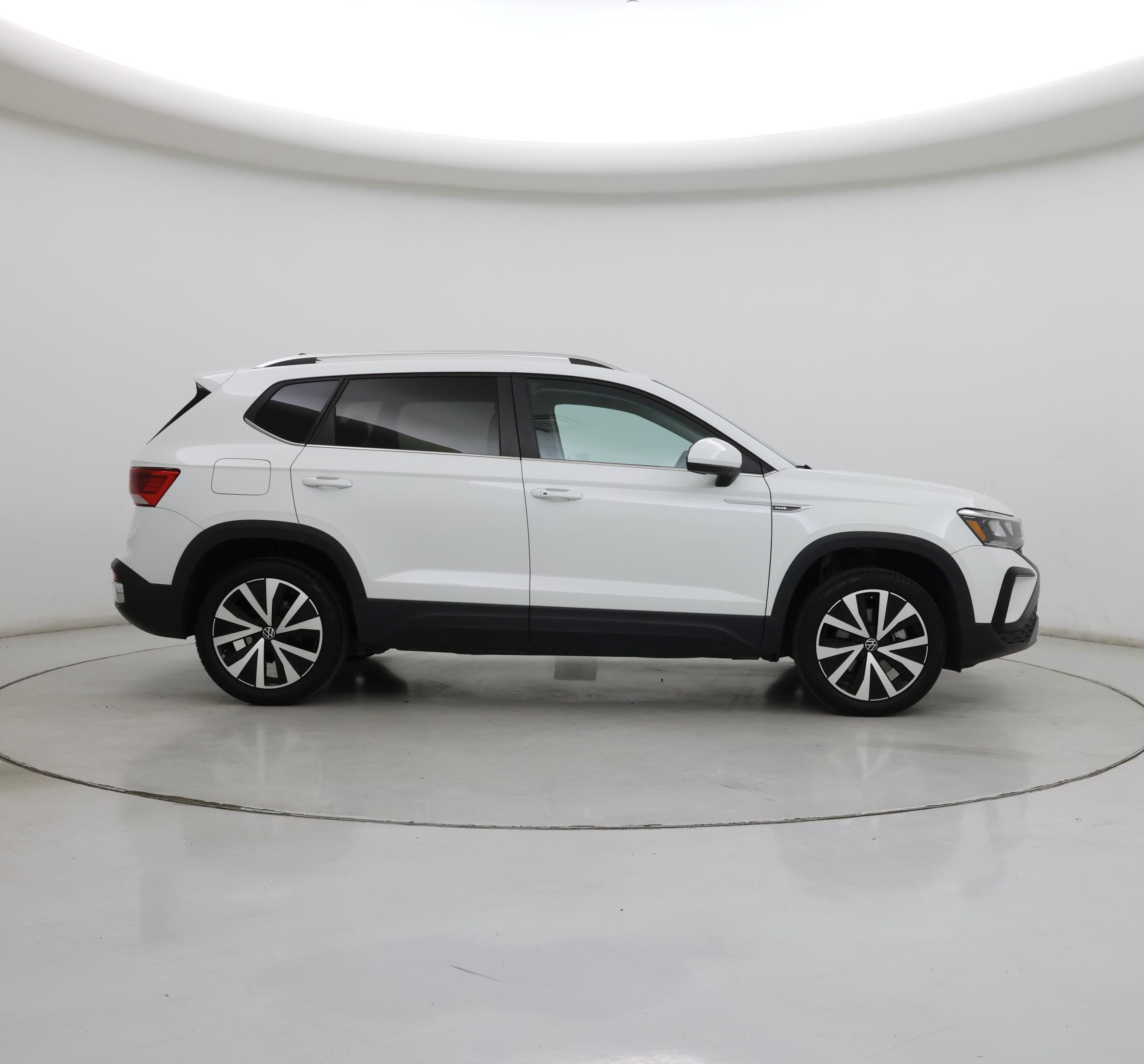 Thumbnail: 2024 Volkswagen Taos - 7