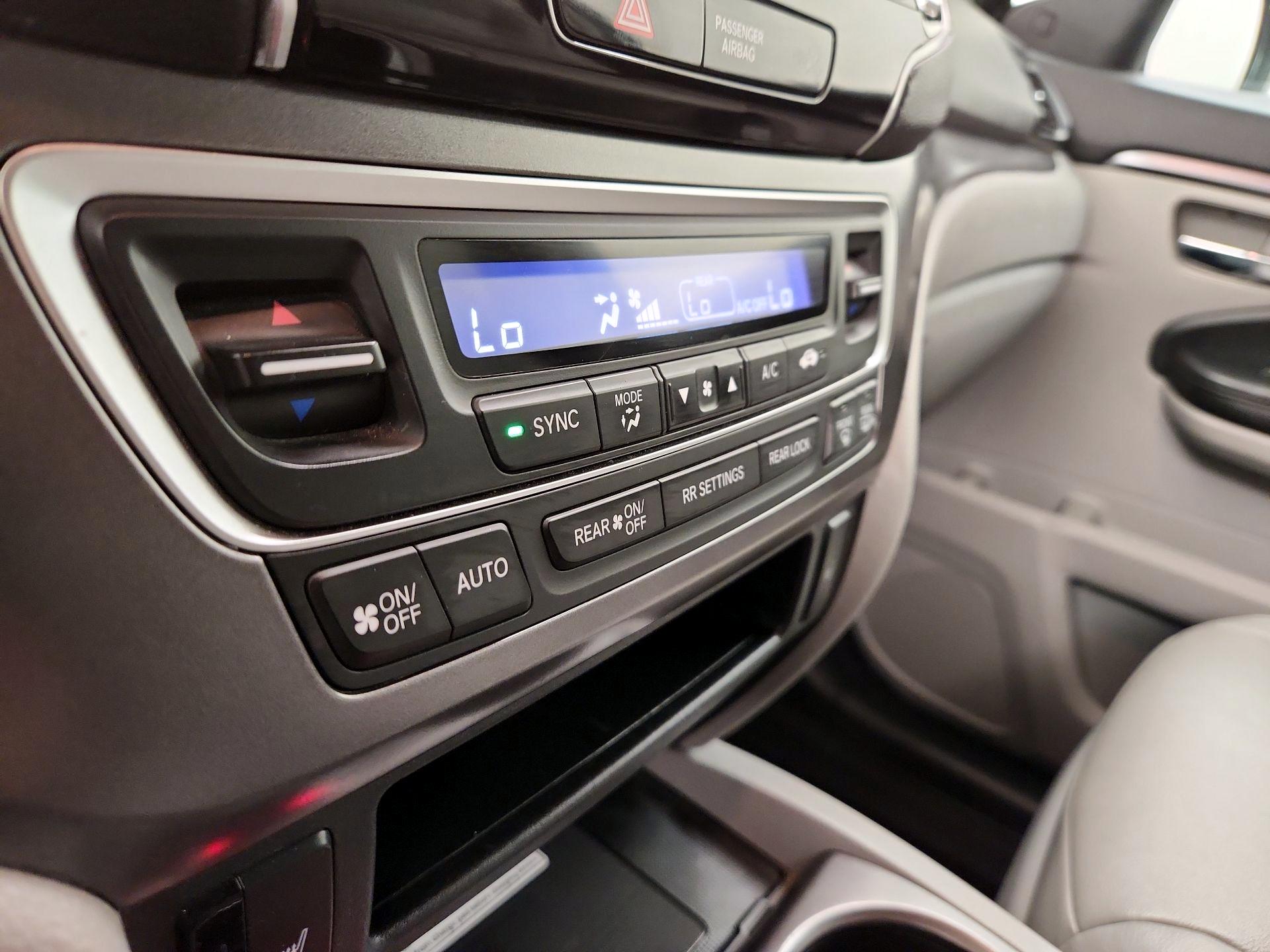 Thumbnail: 2022 Honda Pilot - 16