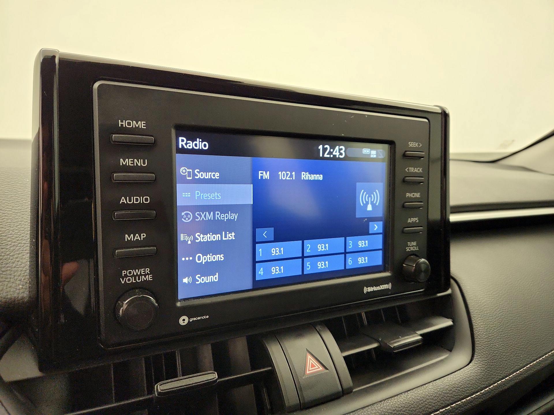 Thumbnail: 2022 Toyota RAV4 - 14