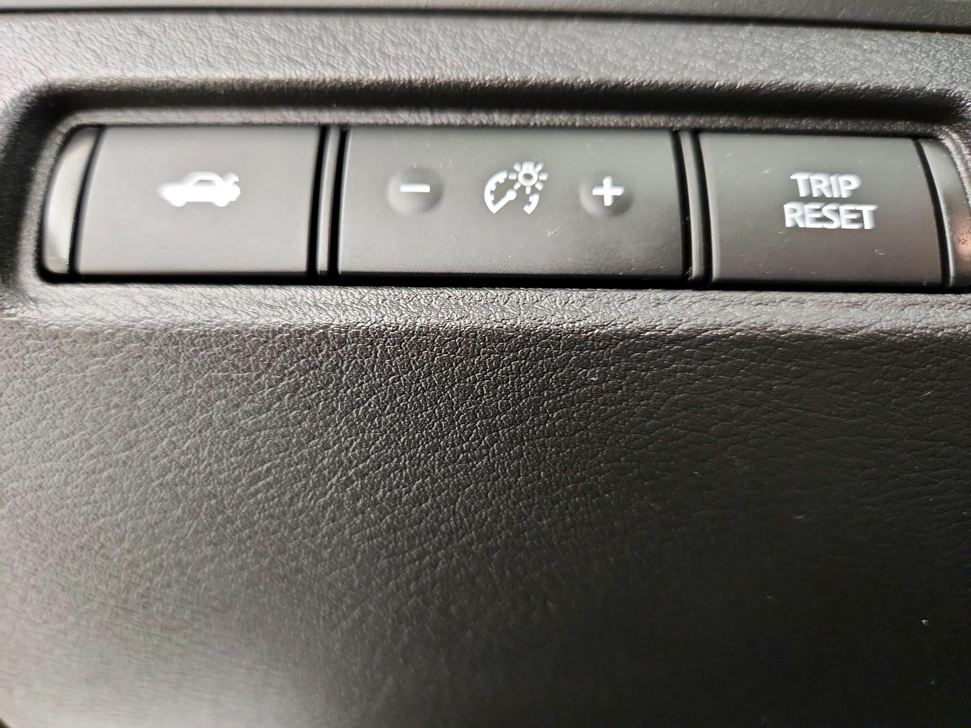 Thumbnail: 2021 Nissan Altima - 13