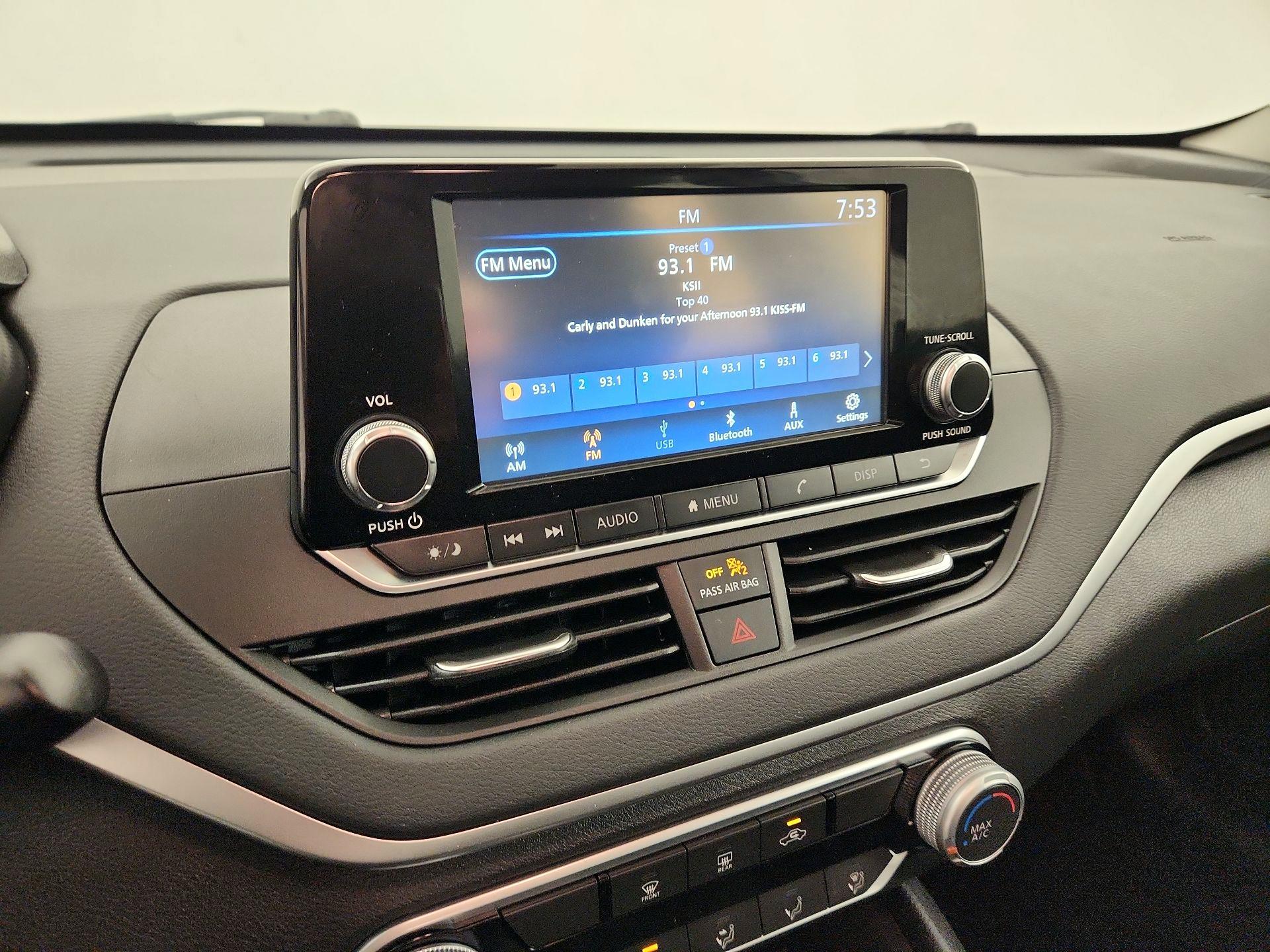 Thumbnail: 2021 Nissan Altima - 15