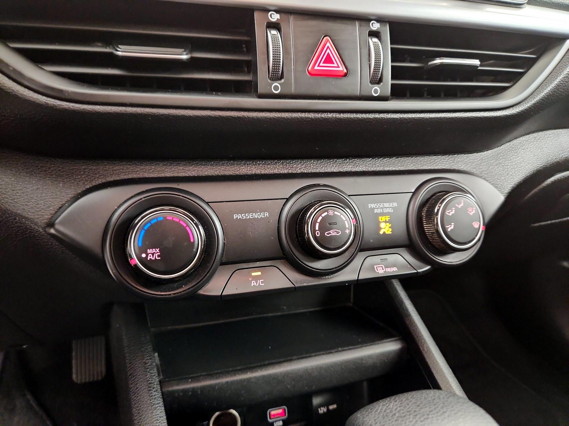 Thumbnail: 2023 Kia Forte - 16