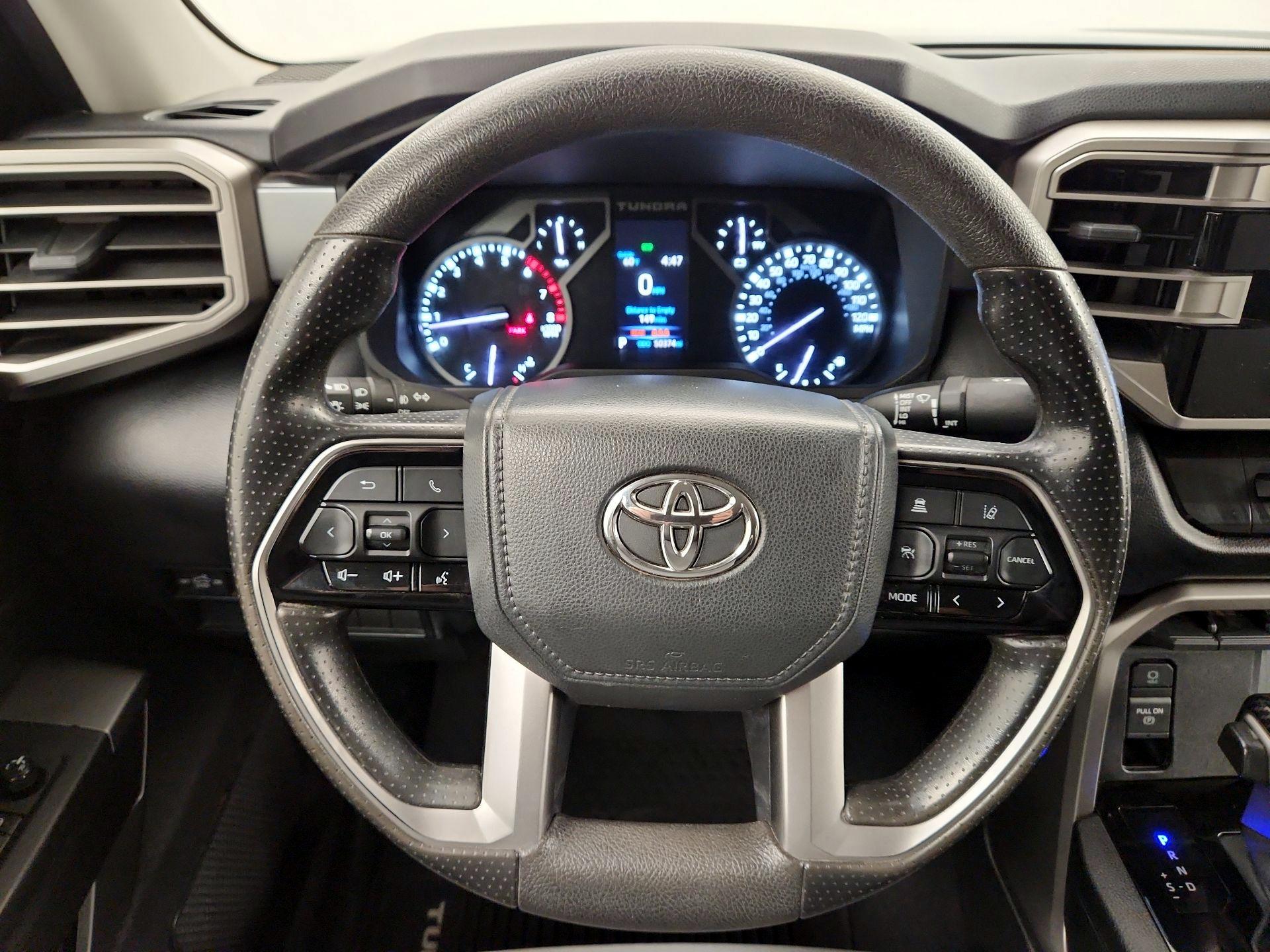 Thumbnail: 2022 Toyota Tundra - 10