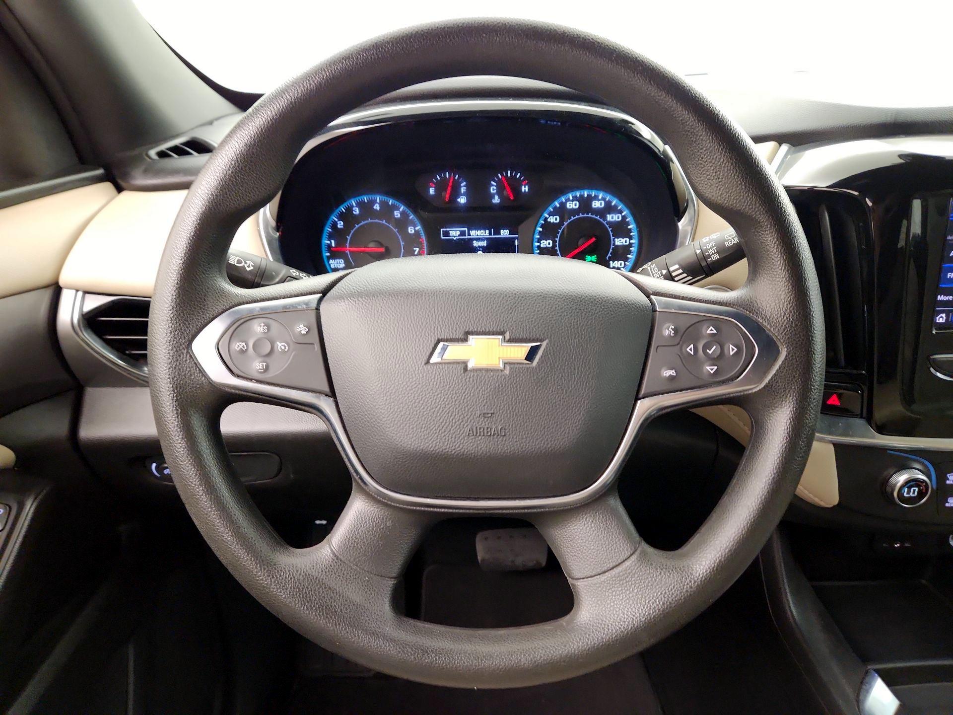 Thumbnail: 2023 Chevrolet Traverse - 10