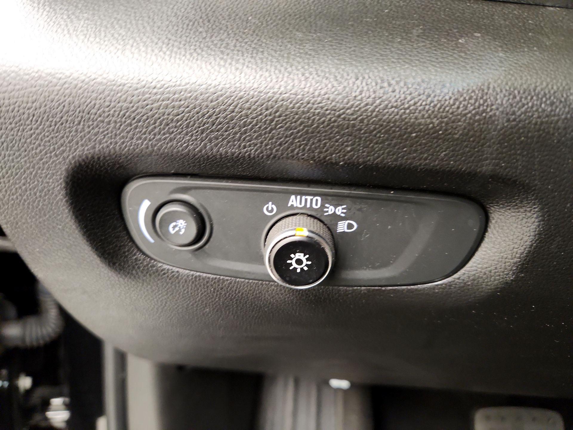 Thumbnail: 2023 Chevrolet Traverse - 13