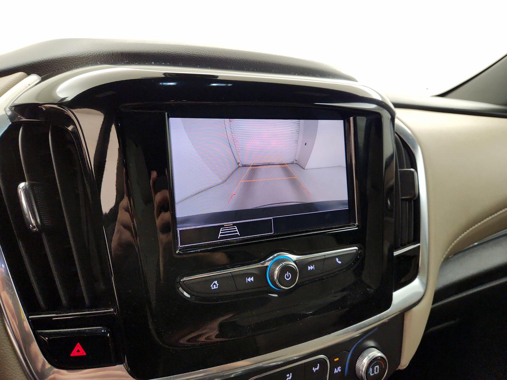 Thumbnail: 2023 Chevrolet Traverse - 14