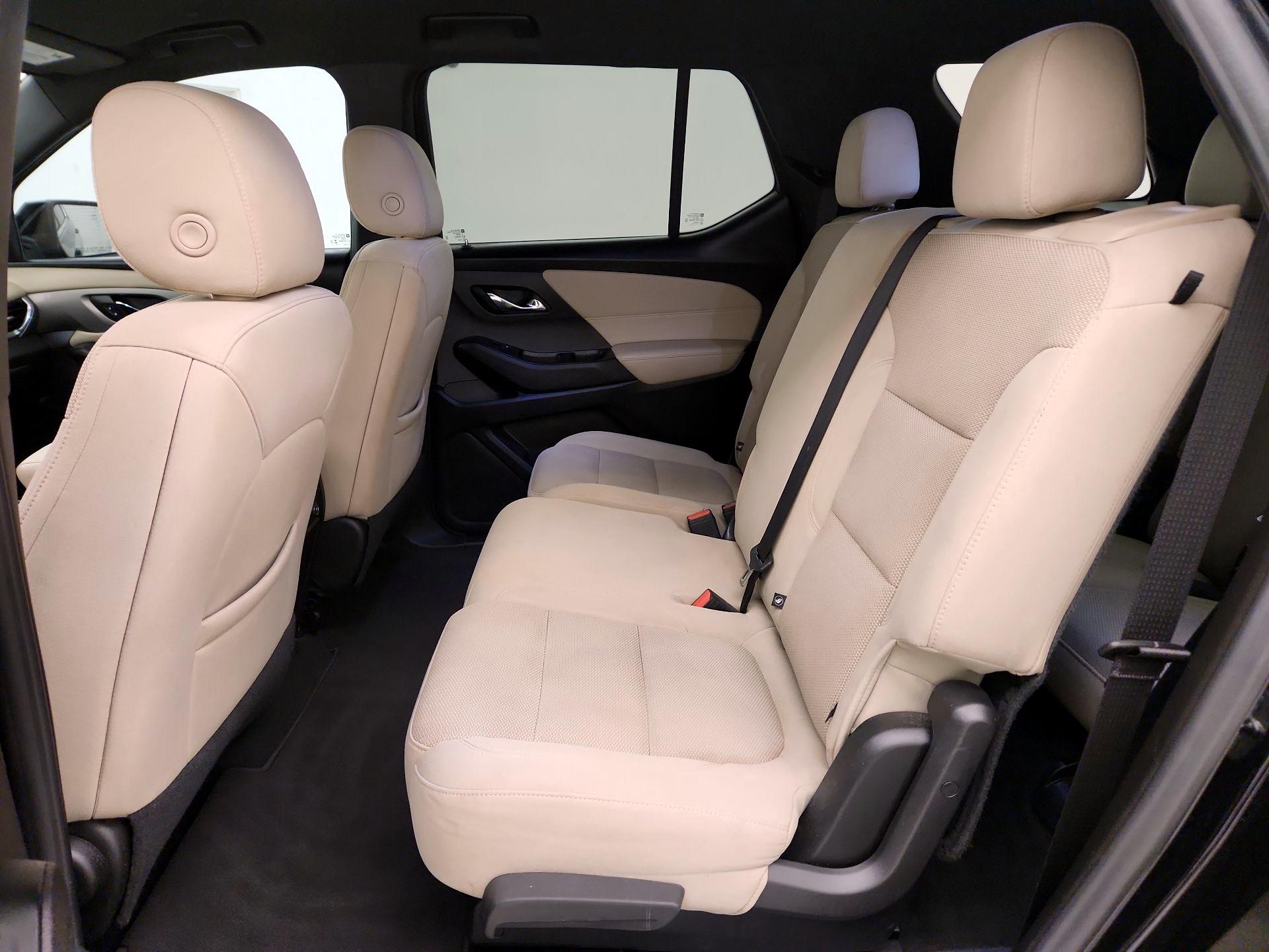 Thumbnail: 2023 Chevrolet Traverse - 19