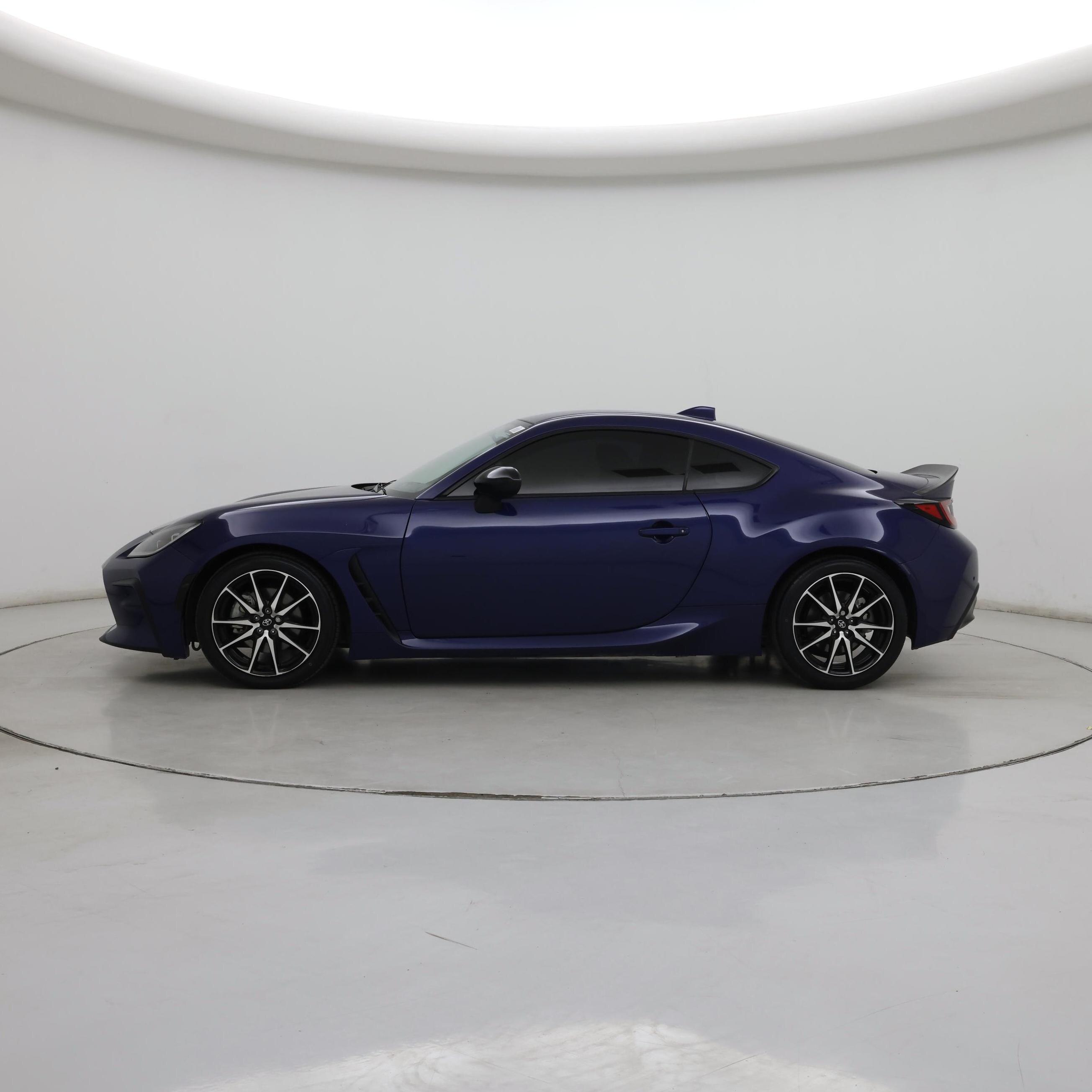 Thumbnail: 2023 Toyota GR86 - 3