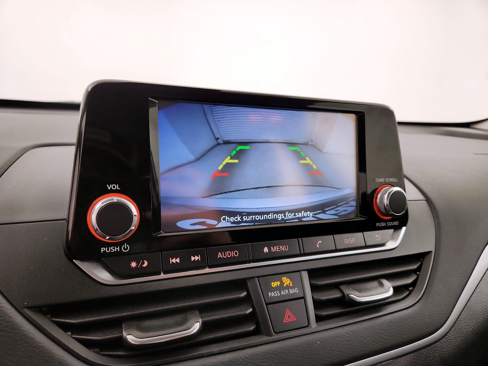 Thumbnail: 2021 Nissan Altima - 14