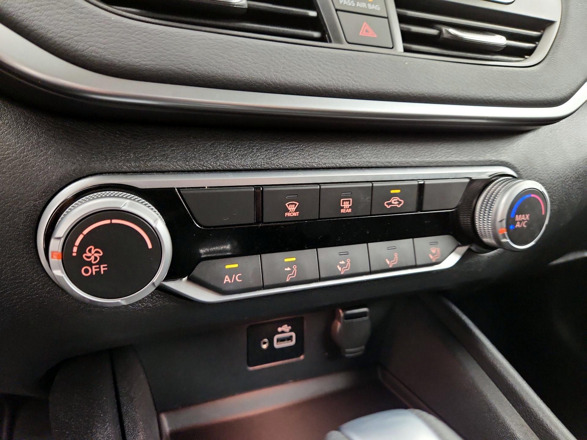 Thumbnail: 2021 Nissan Altima - 16