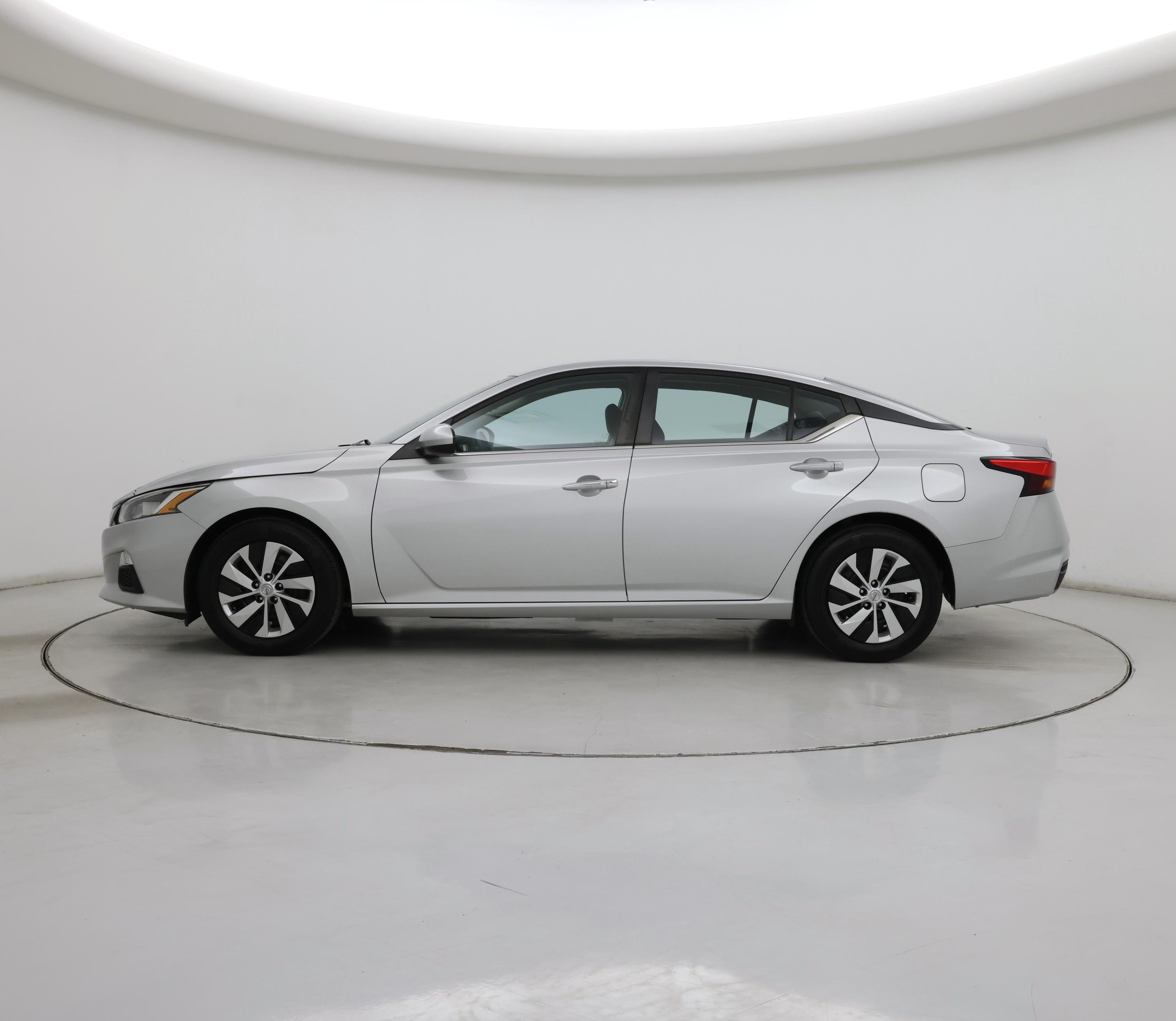 Thumbnail: 2021 Nissan Altima - 3