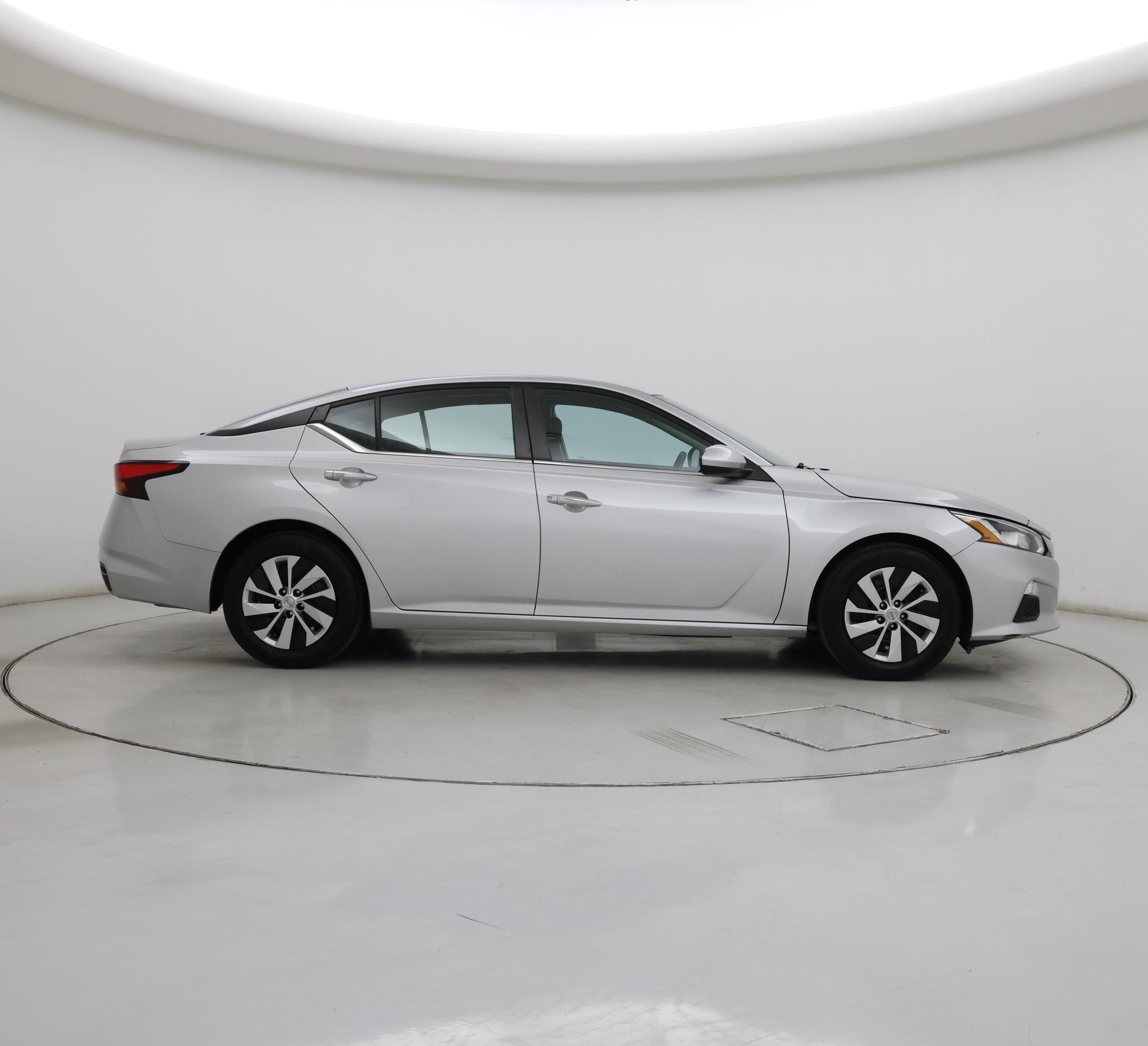 Thumbnail: 2021 Nissan Altima - 7