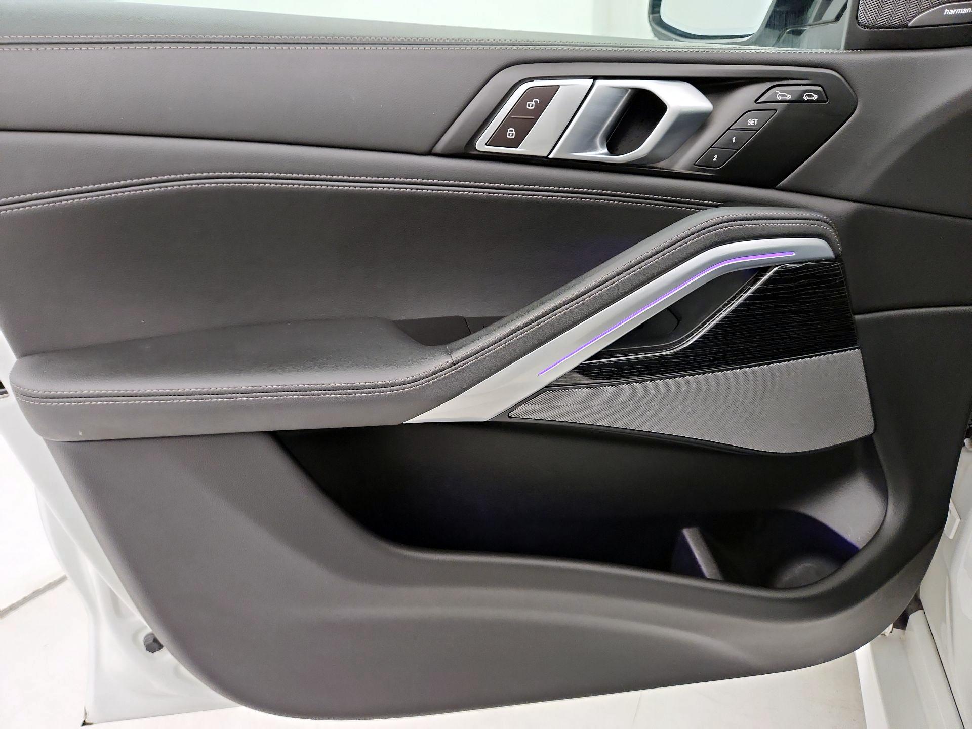 Thumbnail: 2024 BMW X6 - 12