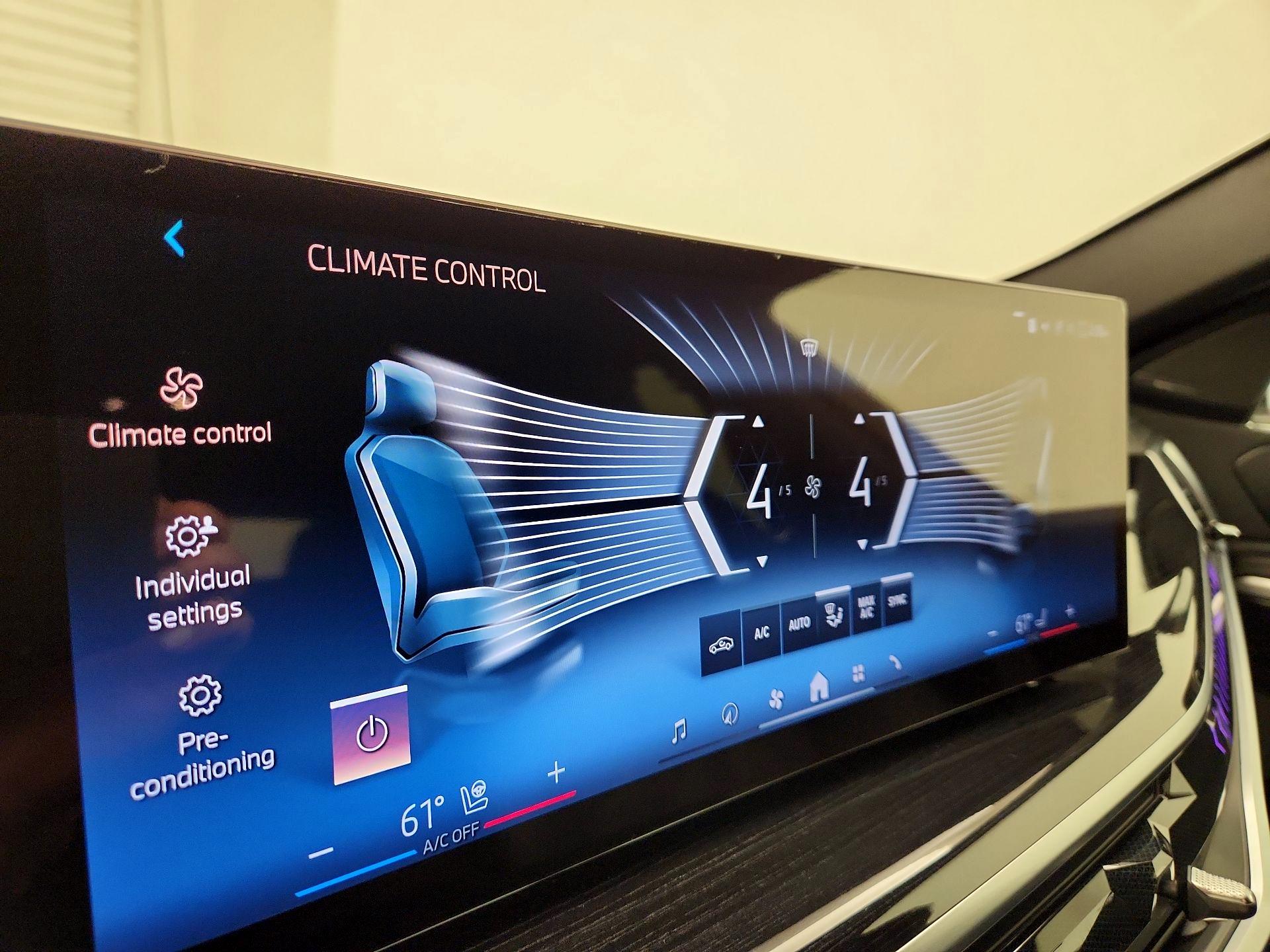 Thumbnail: 2024 BMW X6 - 17