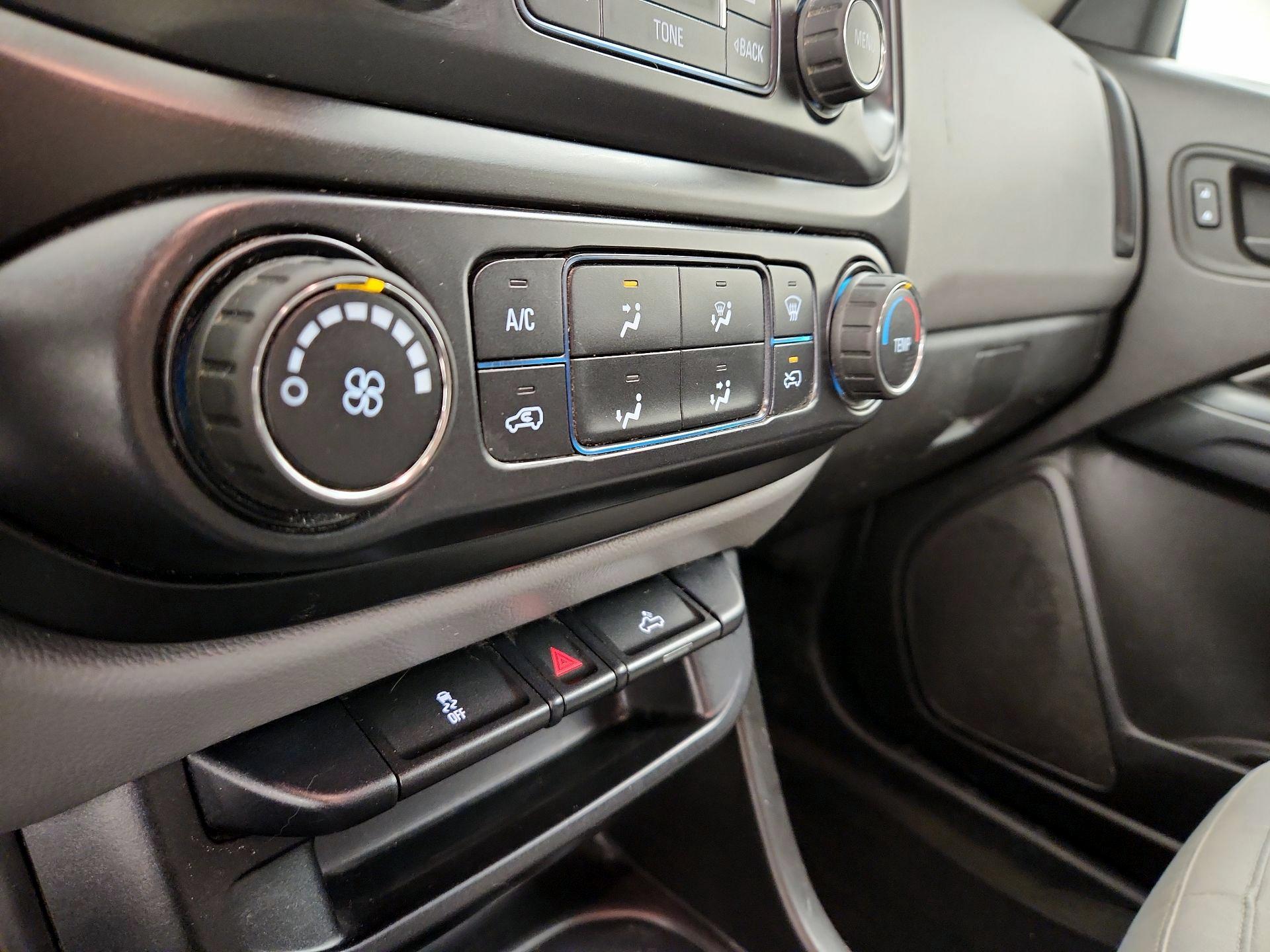 Thumbnail: 2016 Chevrolet Colorado - 16