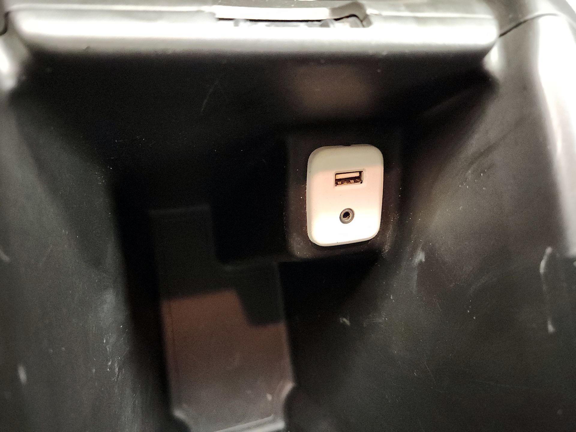 Thumbnail: 2016 Chevrolet Colorado - 18