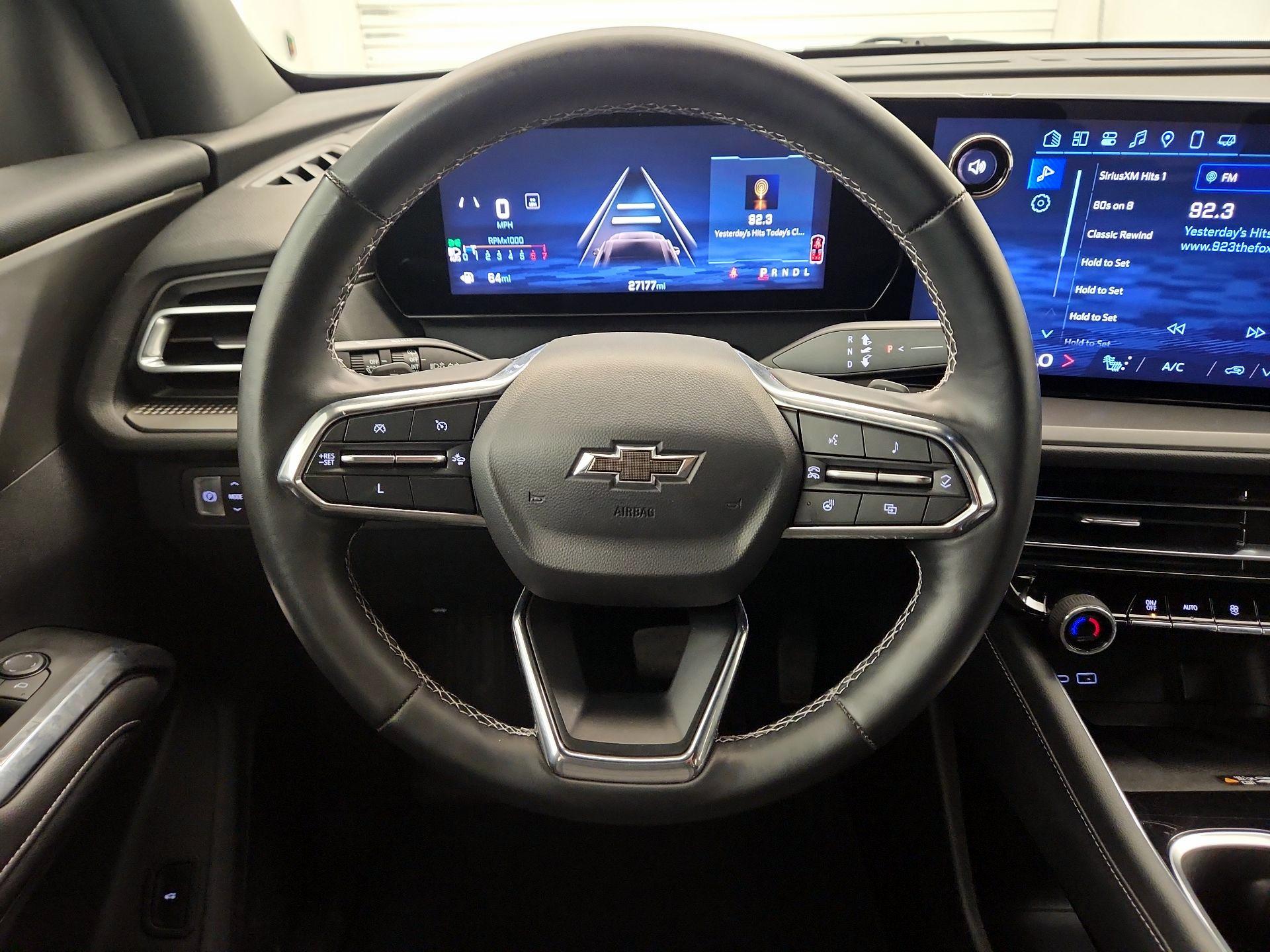 Thumbnail: 2025 Chevrolet Traverse - 10