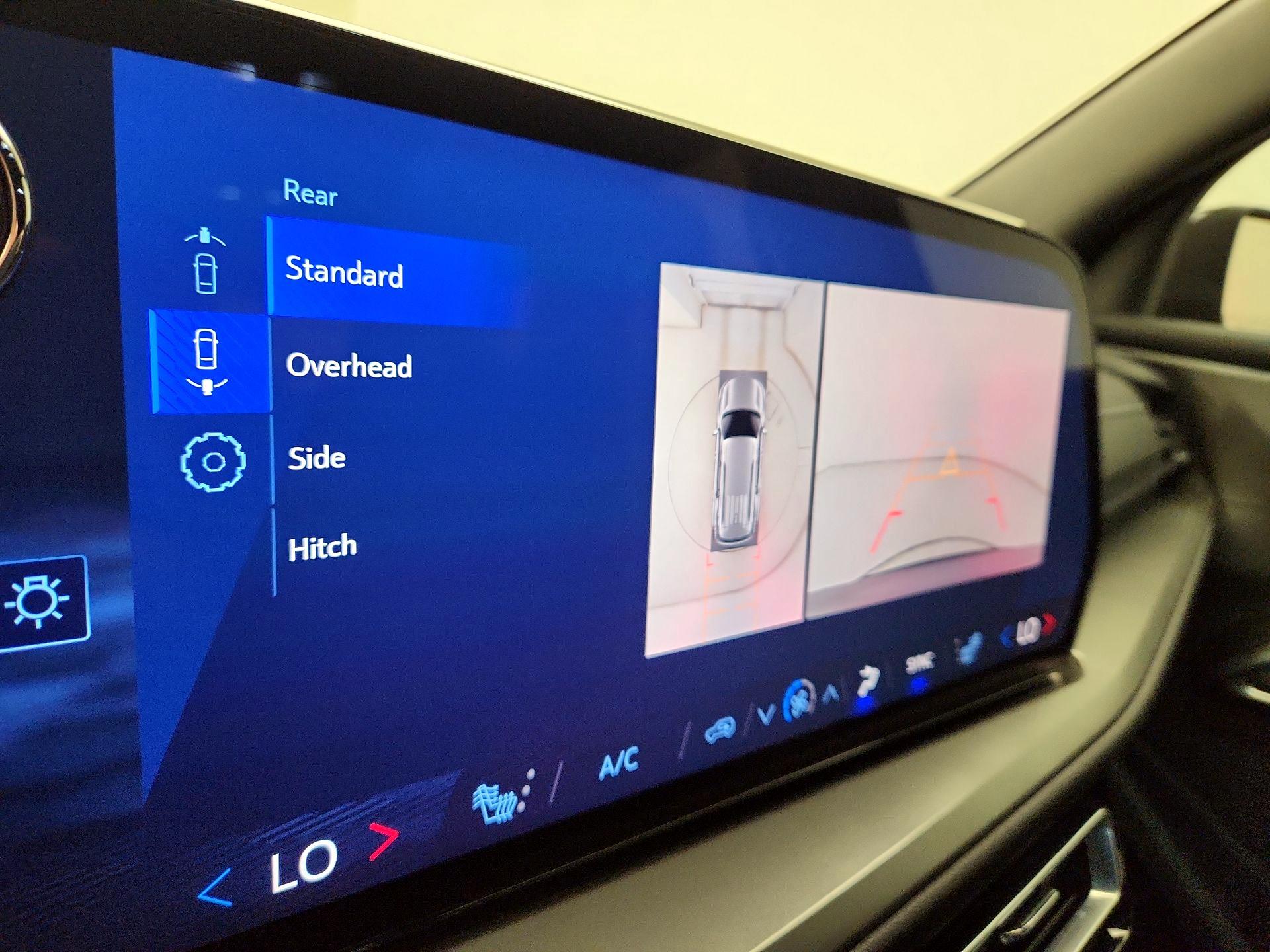 Thumbnail: 2025 Chevrolet Traverse - 15