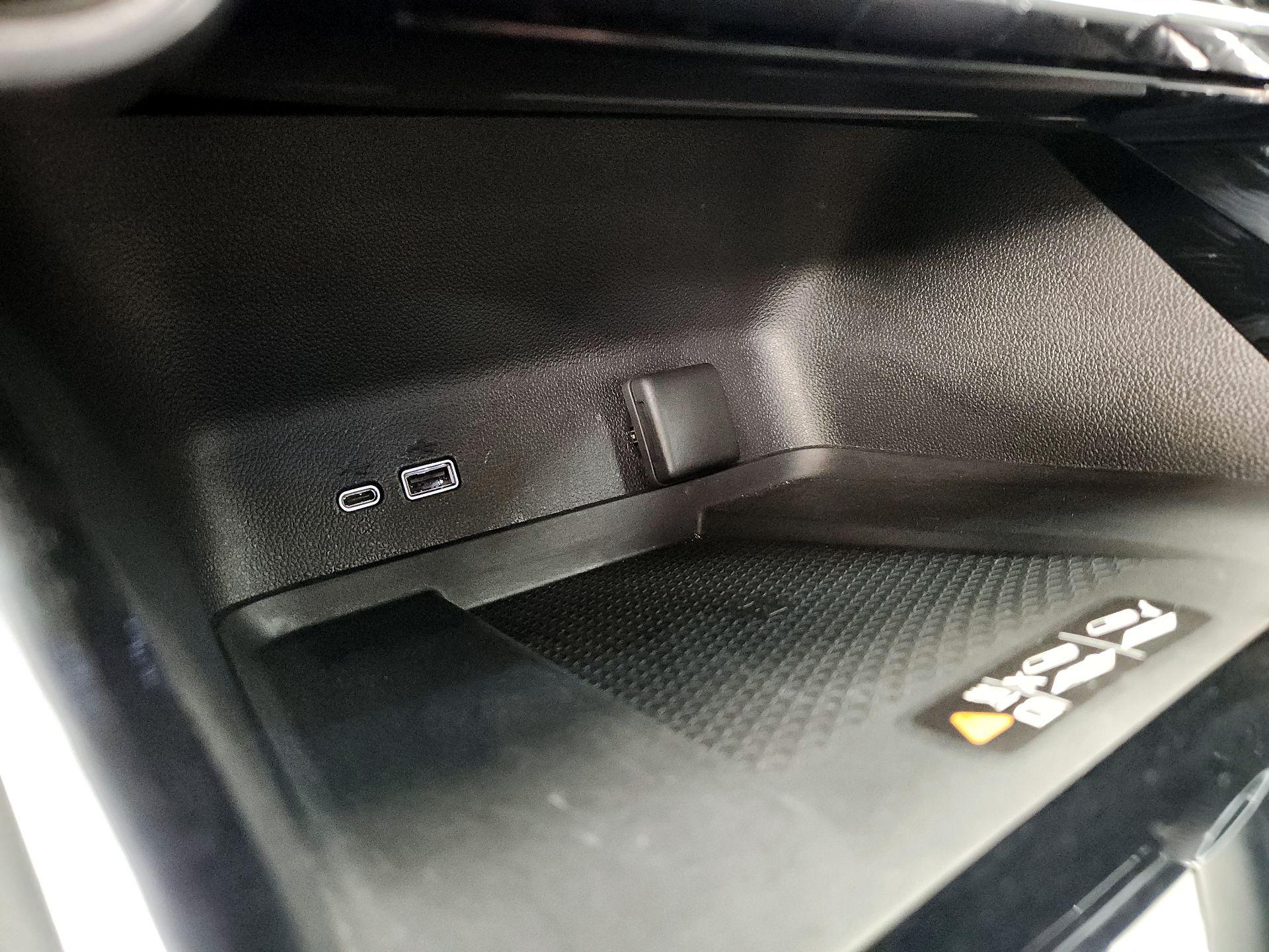 Thumbnail: 2025 Chevrolet Traverse - 19