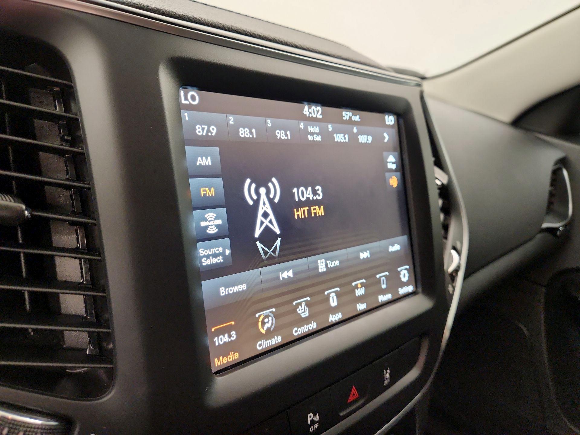 Thumbnail: 2023 Jeep Cherokee - 16