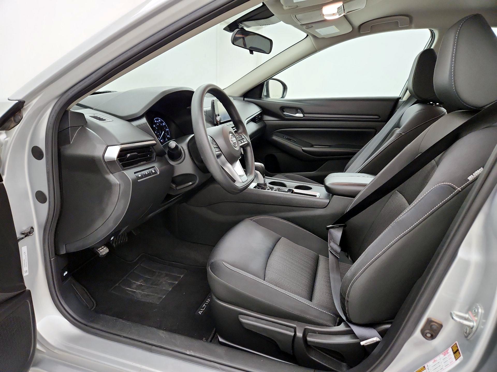 Thumbnail: 2021 Nissan Altima - 11