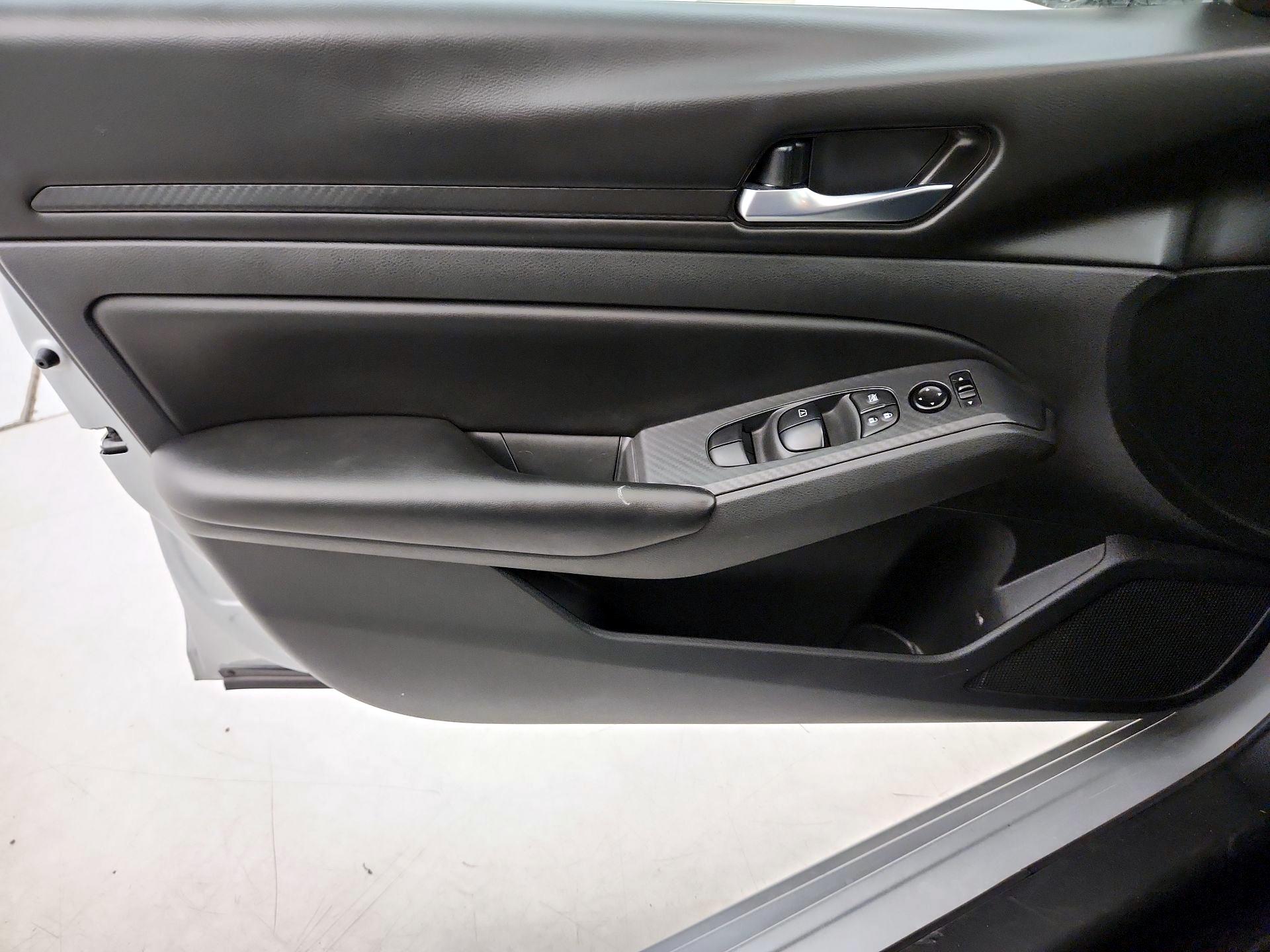 Thumbnail: 2021 Nissan Altima - 12