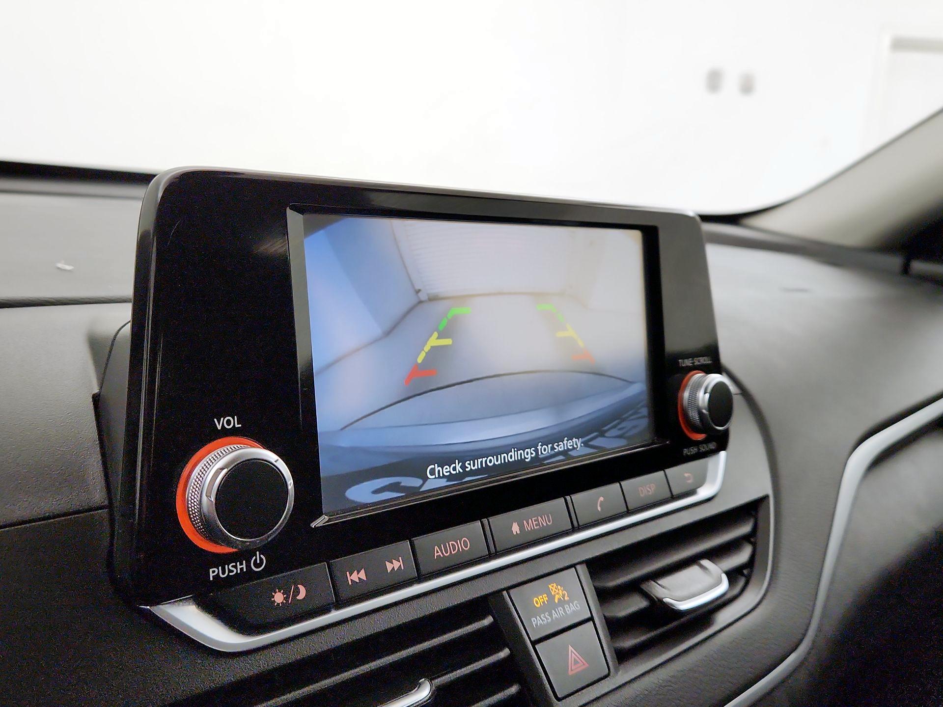 Thumbnail: 2021 Nissan Altima - 14