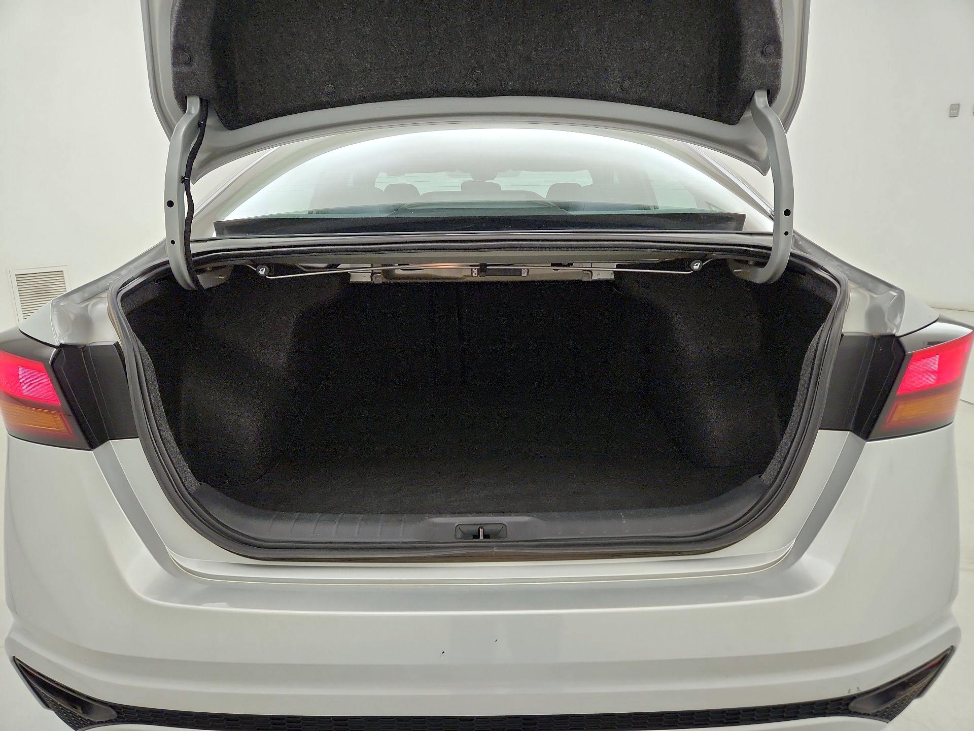 Thumbnail: 2021 Nissan Altima - 20