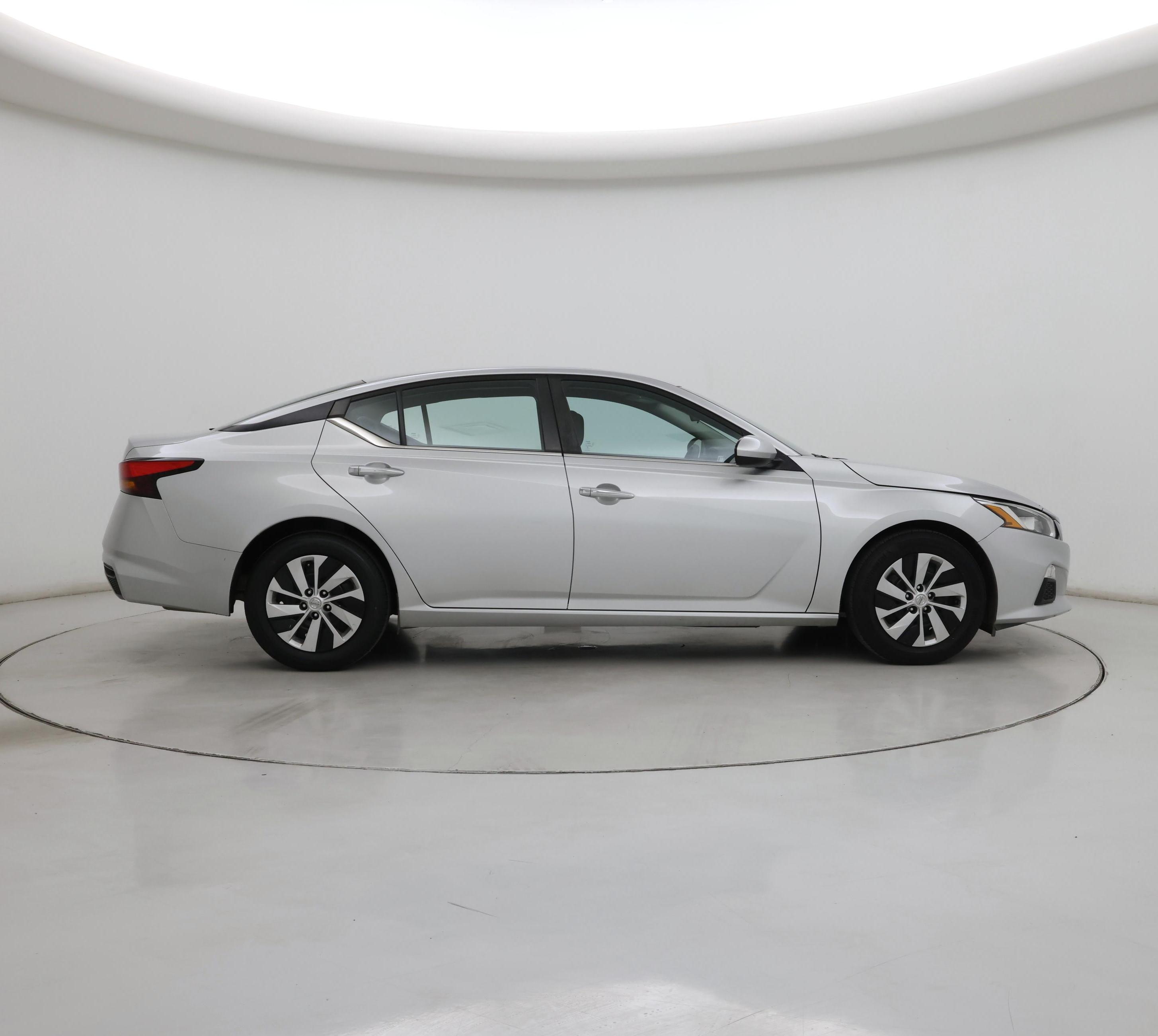 Thumbnail: 2021 Nissan Altima - 7