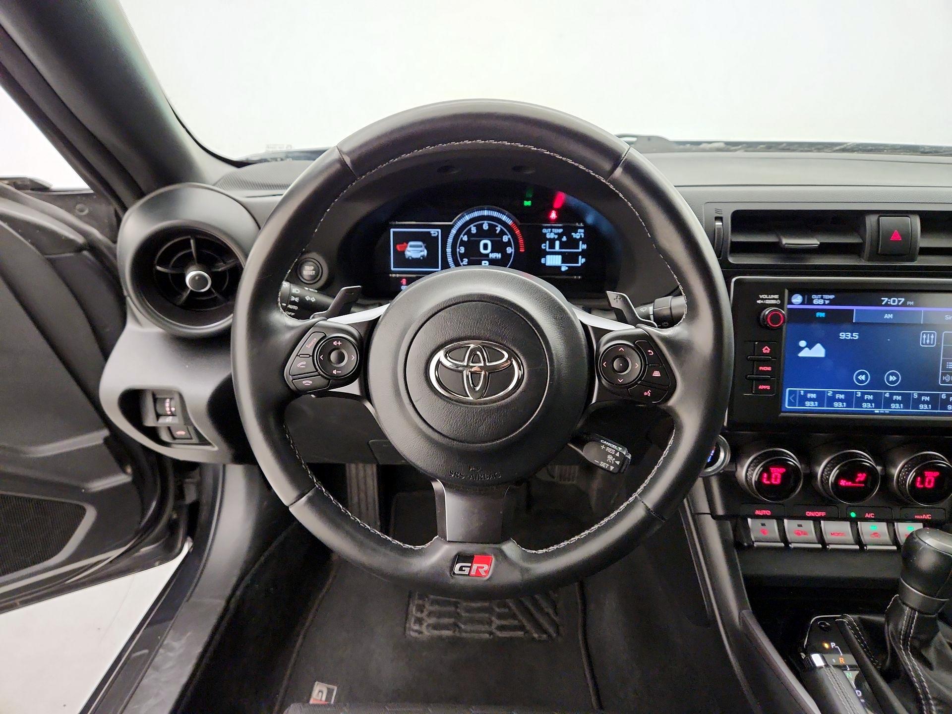 Thumbnail: 2023 Toyota GR86 - 10